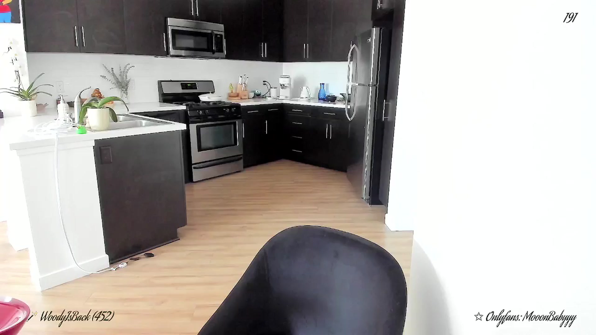 Gallery image thumbnail from litty's myfreecams stream on, 08/24/2025, 04:09 image 2 of 20