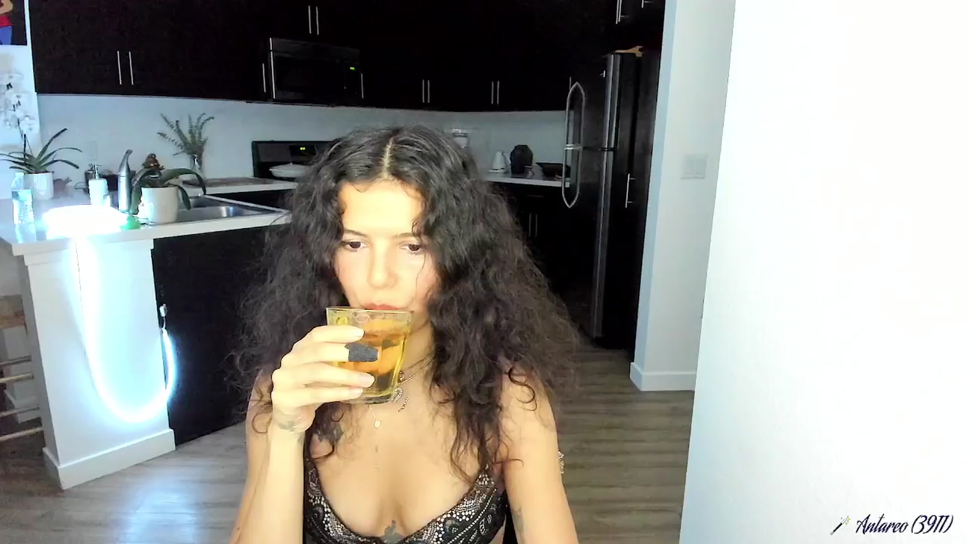 Gallery image thumbnail from litty's myfreecams stream on, 09/01/2025, 07:45 image 3 of 20
