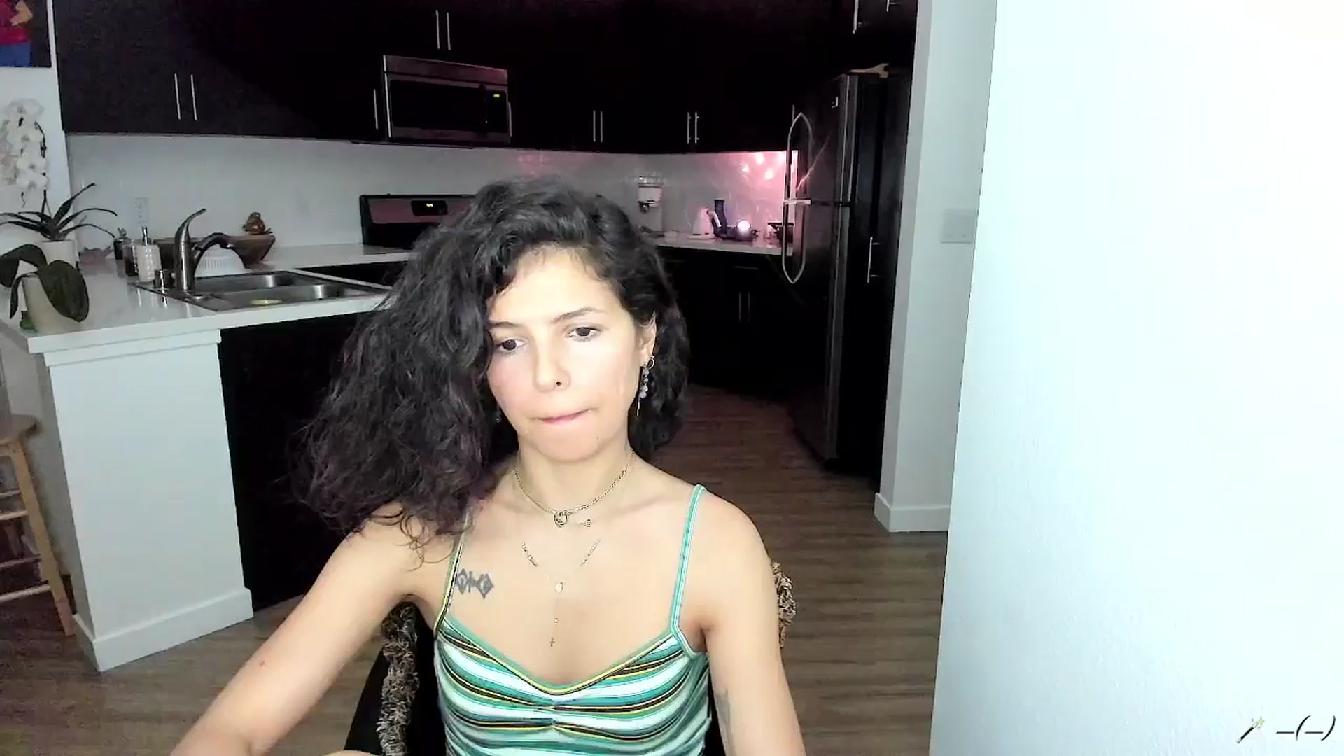 Gallery image thumbnail from litty's myfreecams stream on, 09/03/2025, 06:46 image 5 of 20