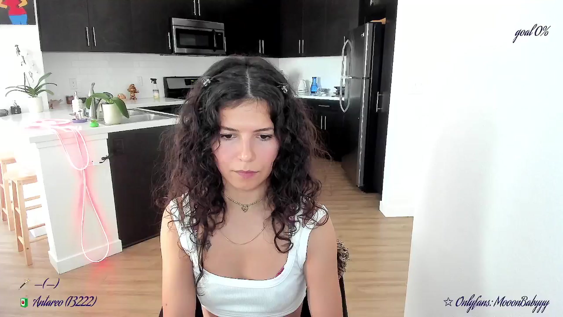 Gallery image thumbnail from litty's myfreecams stream on, 09/10/2025, 03:45 image 1 of 20