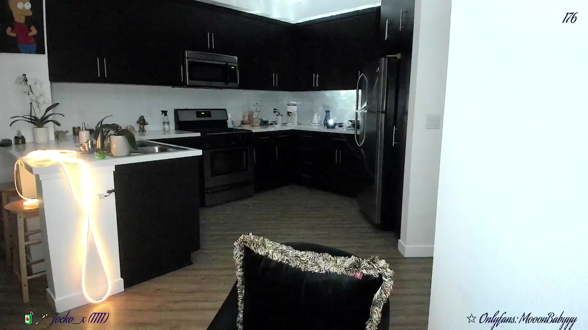 Gallery image thumbnail from litty's myfreecams stream on, 09/10/2025, 03:45 image 18 of 20