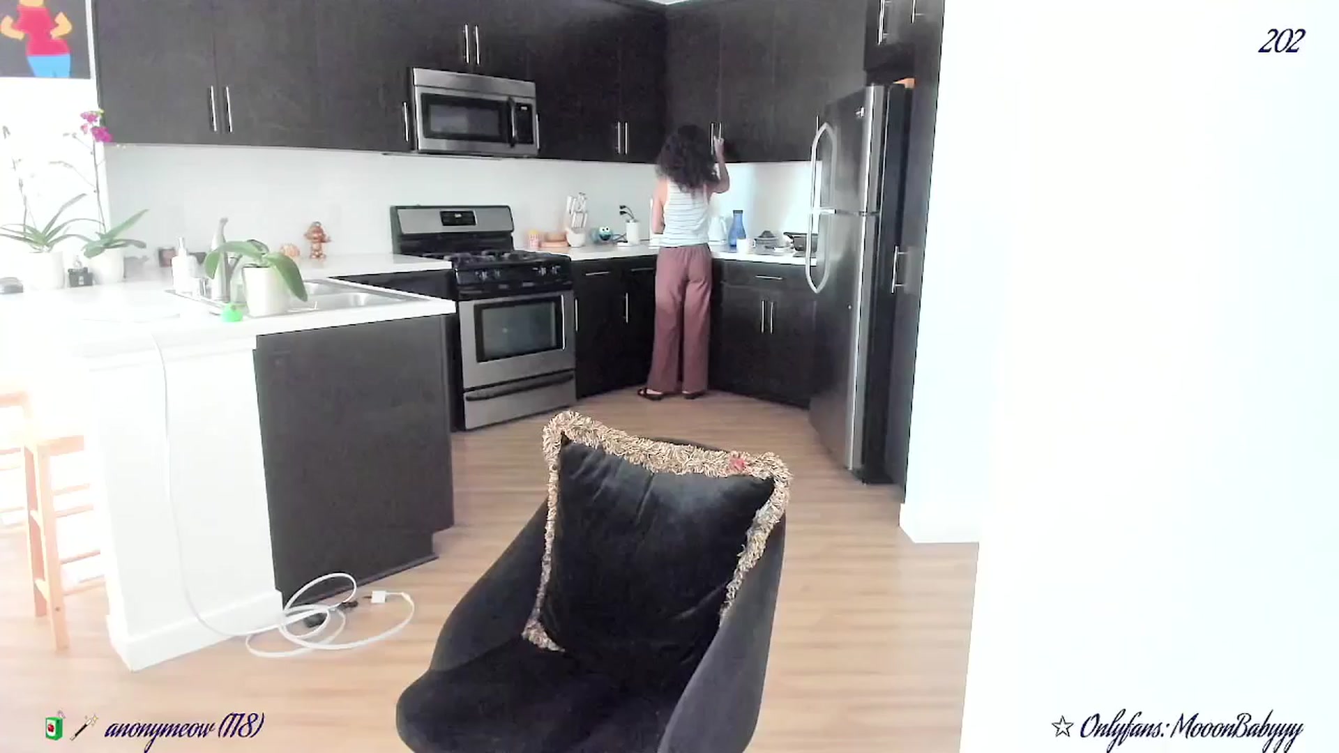 Gallery image thumbnail from litty's myfreecams stream on, 09/11/2025, 02:50 image 4 of 20