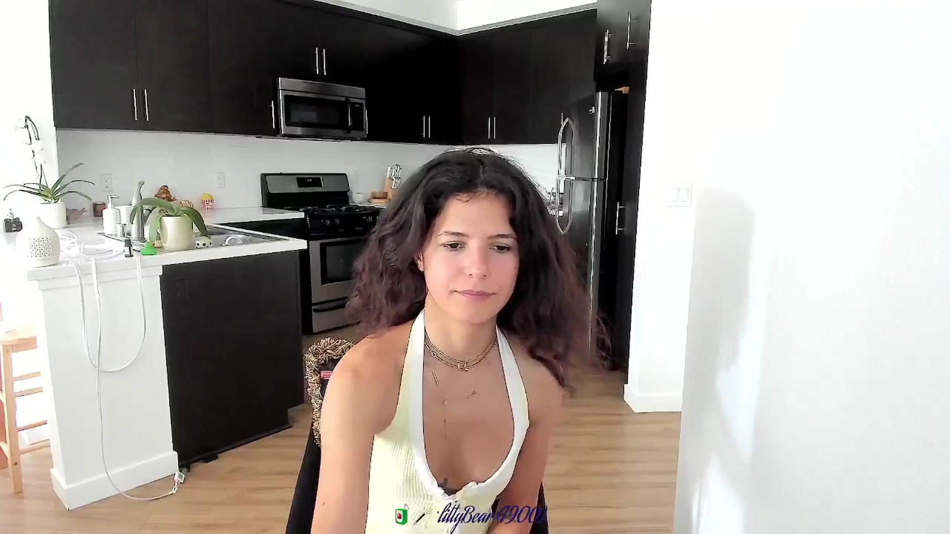 Gallery image thumbnail from litty's myfreecams stream on, 09/13/2025, 01:05 image 14 of 20