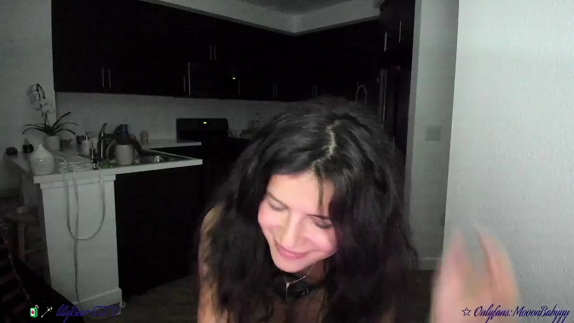 Gallery image thumbnail from litty's myfreecams stream on, 09/13/2025, 04:05 image 16 of 20