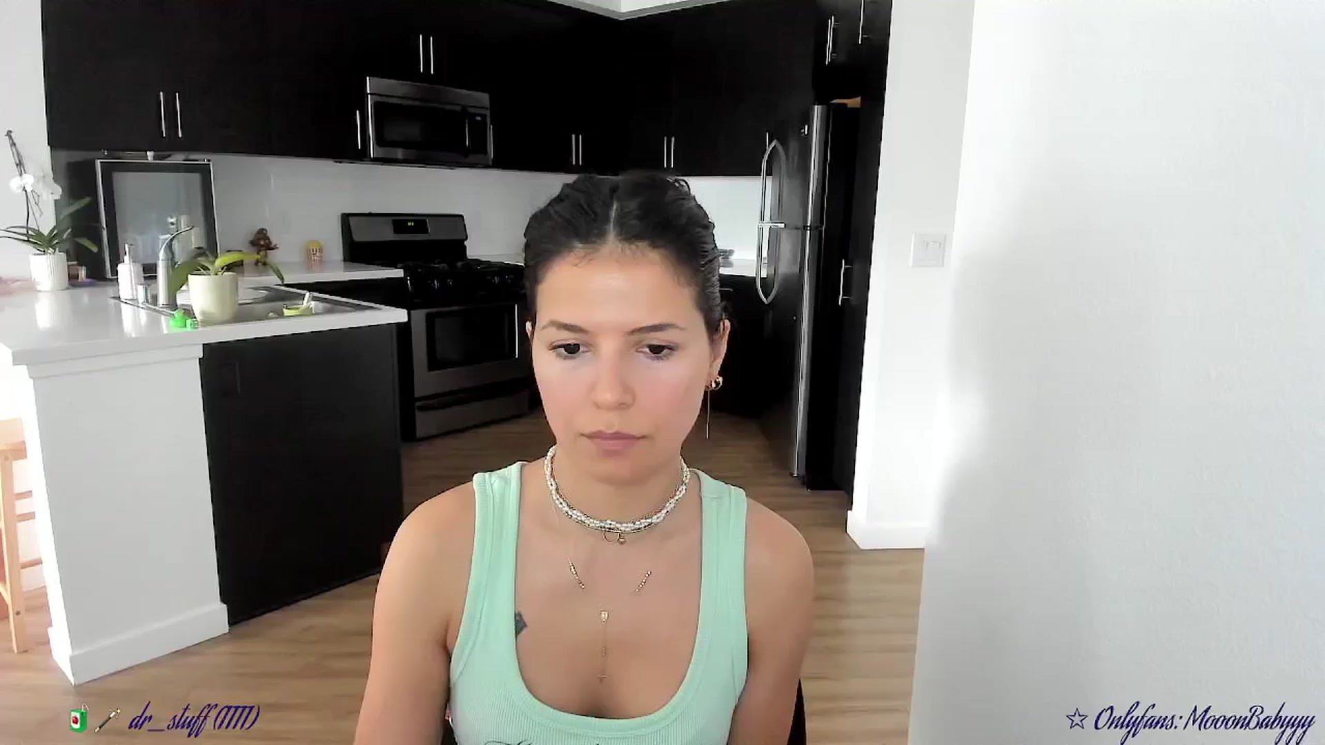 Gallery image thumbnail from litty's myfreecams stream on, 09/18/2025, 22:14 image 3 of 20