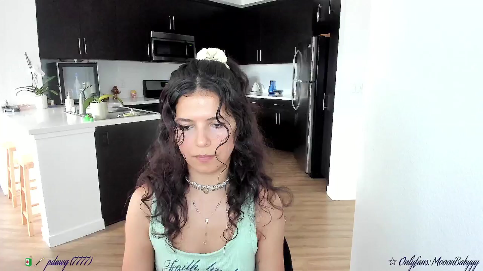 Gallery image thumbnail from litty's myfreecams stream on, 09/19/2025, 24:02 image 12 of 20