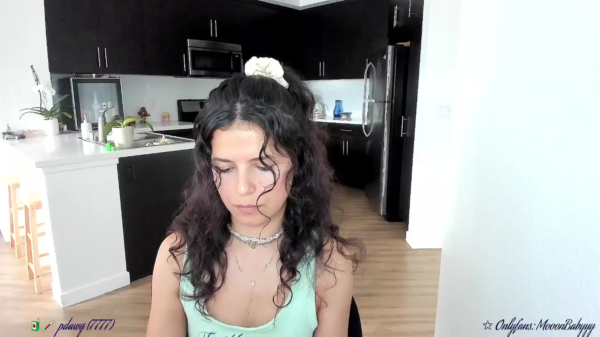 Gallery image thumbnail from litty's myfreecams stream on, 09/19/2025, 24:02 image 13 of 20