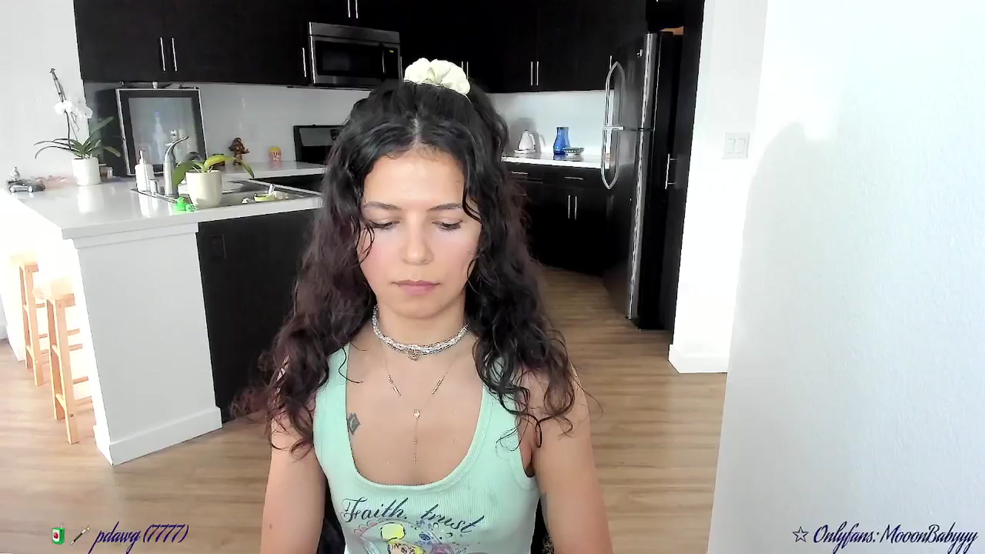 Gallery image thumbnail from litty's myfreecams stream on, 09/19/2025, 24:02 image 7 of 20