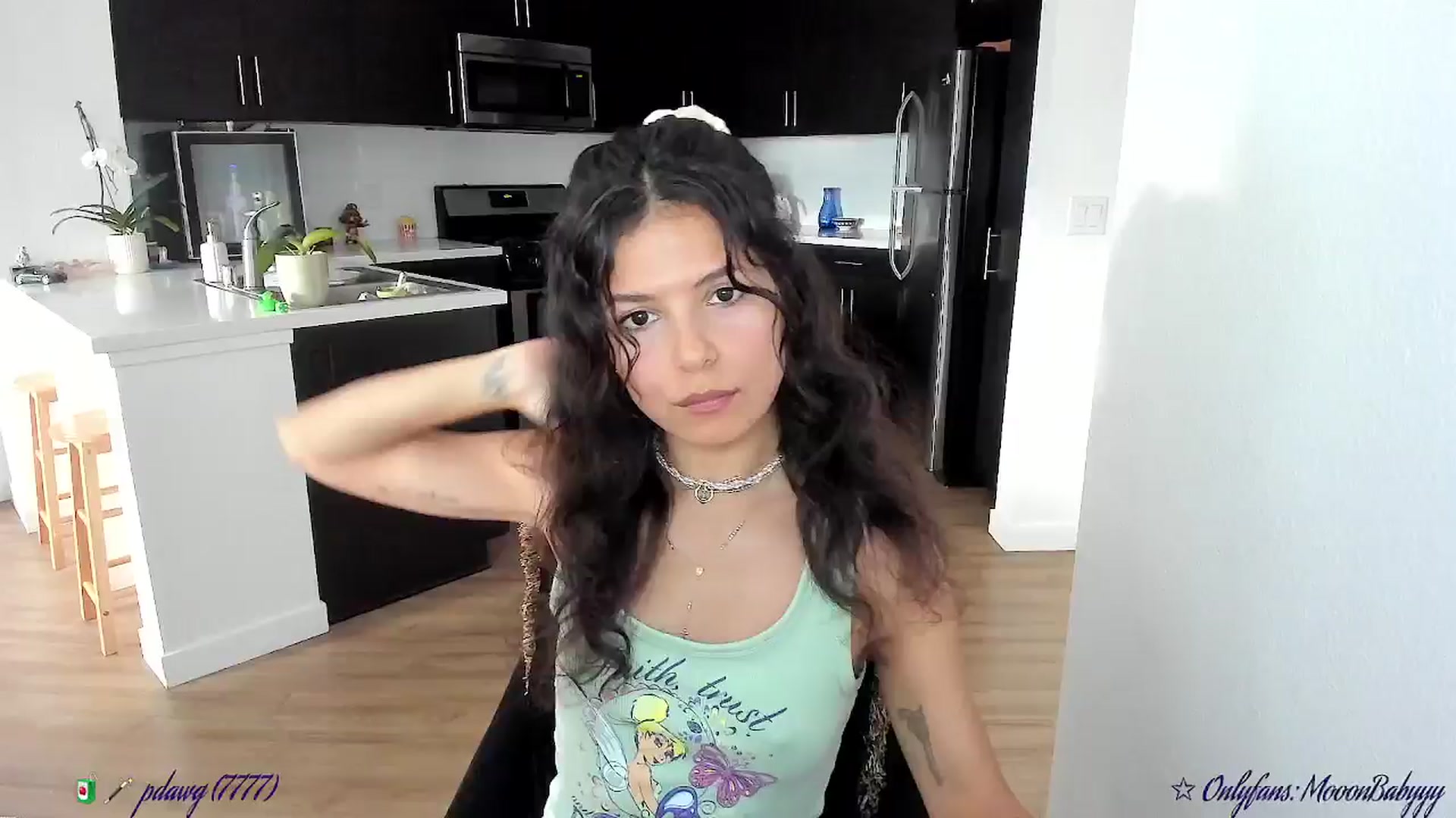 Gallery image thumbnail from litty's myfreecams stream on, 09/19/2025, 24:02 image 6 of 20