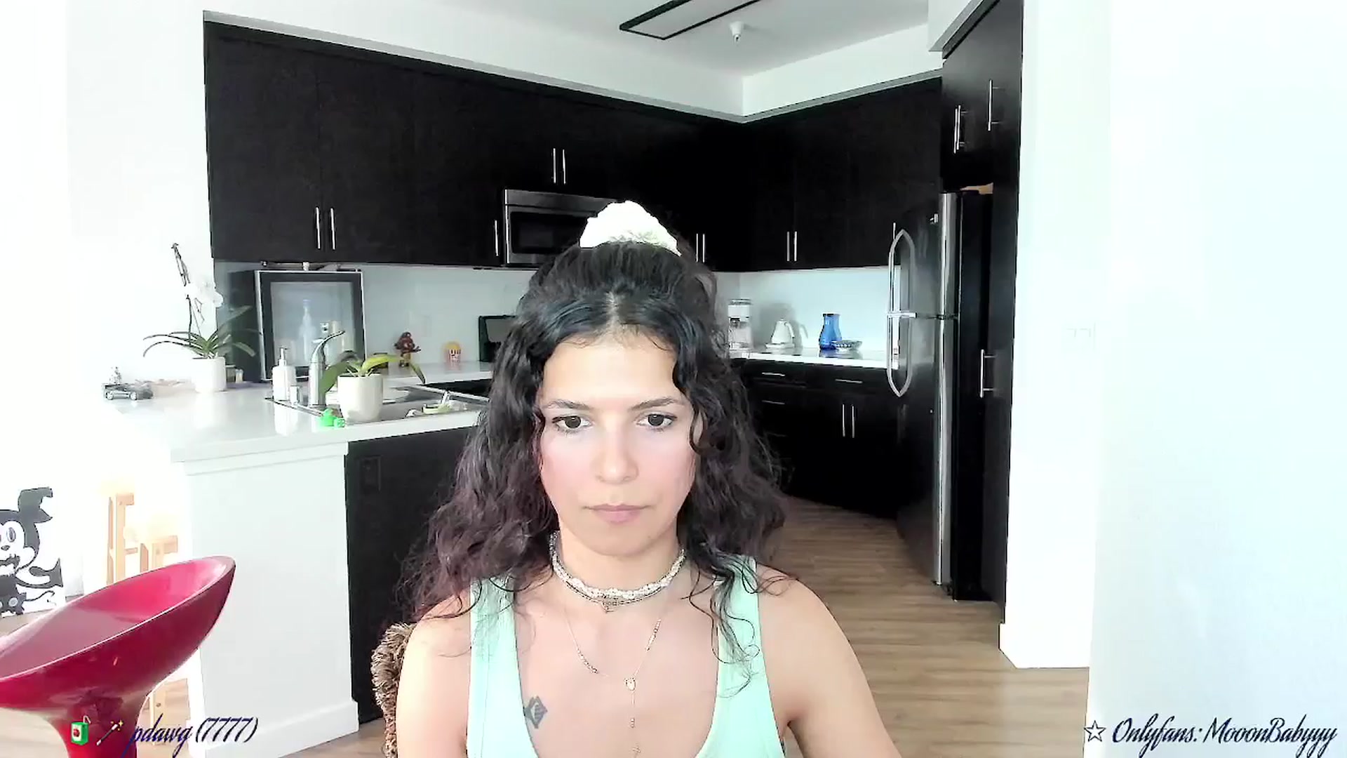 Gallery image thumbnail from litty's myfreecams stream on, 09/19/2025, 24:37 image 15 of 20