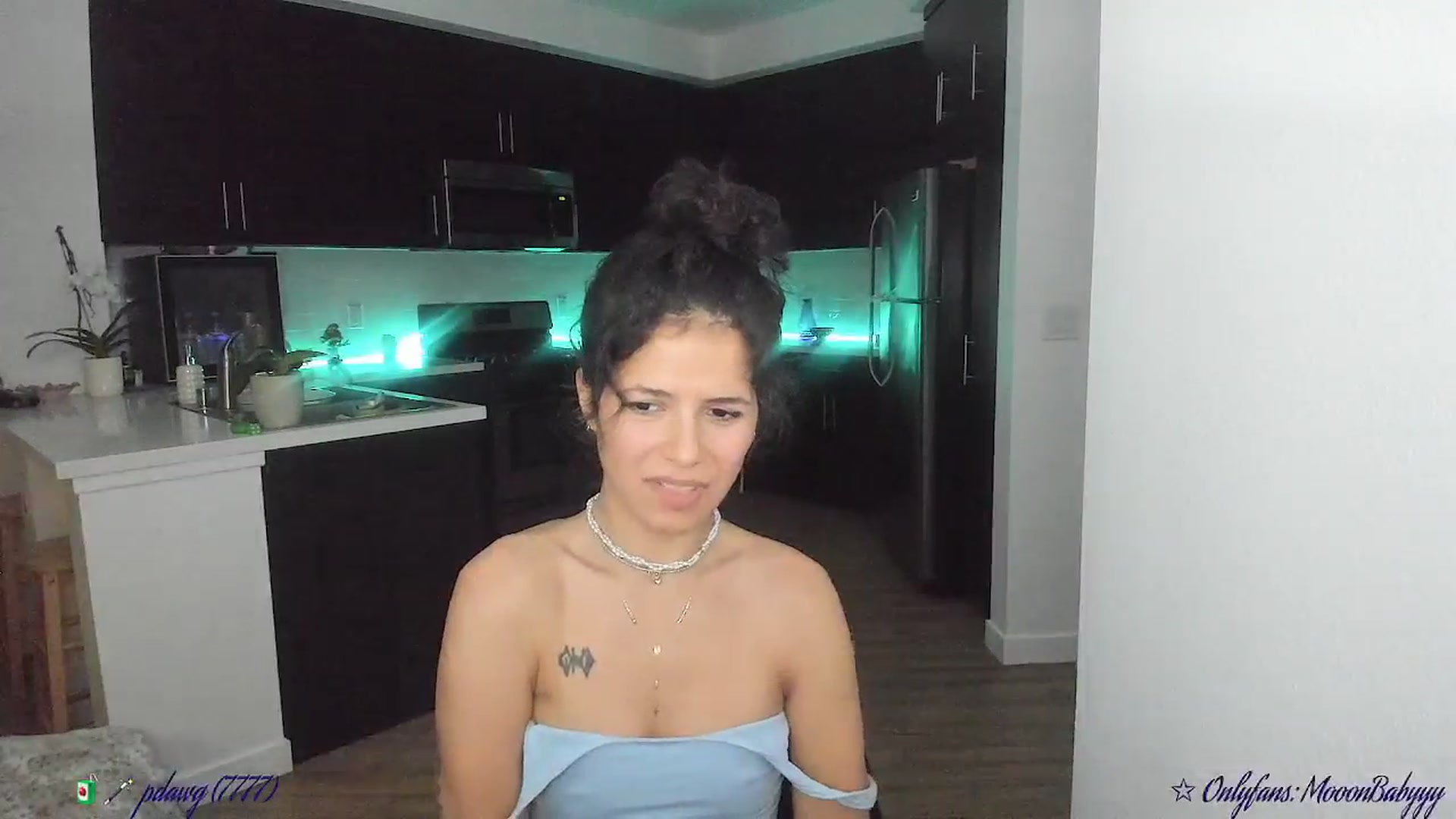 Gallery image thumbnail from litty's myfreecams stream on, 09/19/2025, 05:33 image 8 of 20