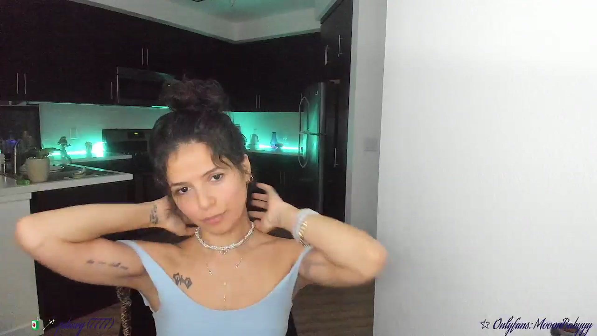 Gallery image thumbnail from litty's myfreecams stream on, 09/19/2025, 05:33 image 6 of 20