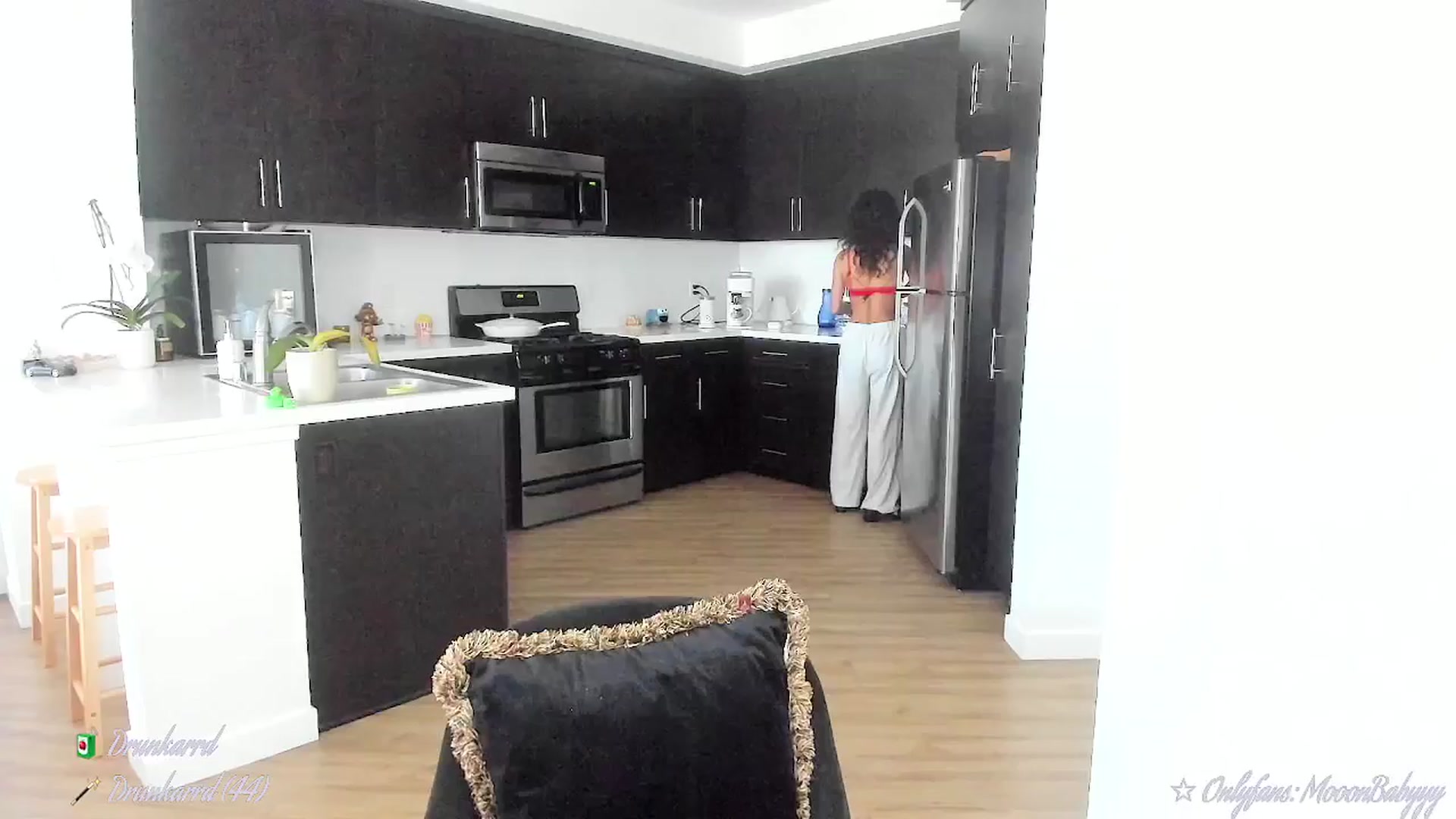 Gallery image thumbnail from litty's myfreecams stream on, 09/20/2025, 20:14 image 3 of 20
