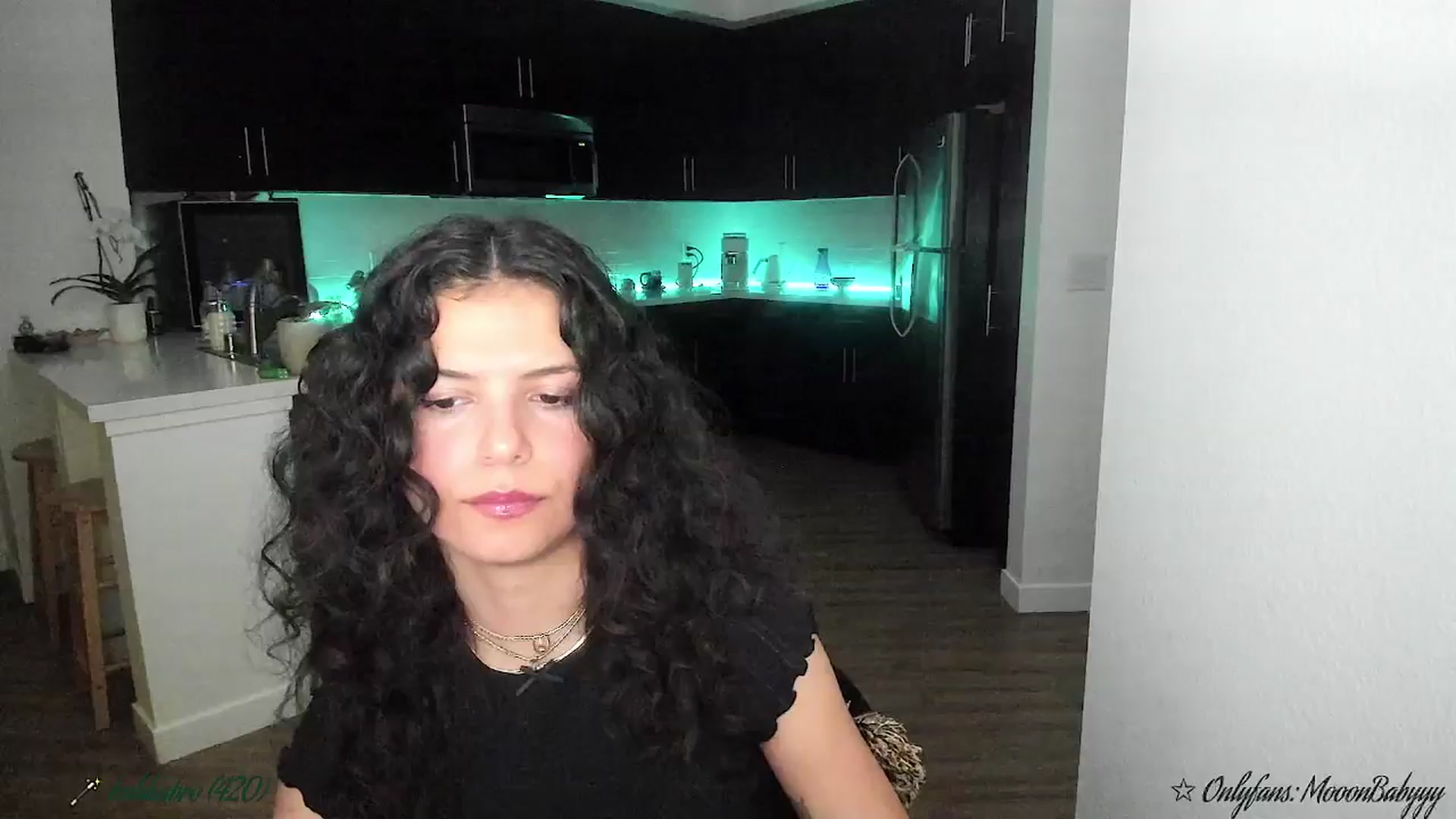 Gallery image thumbnail from litty's myfreecams stream on, 09/21/2025, 05:34 image 3 of 20