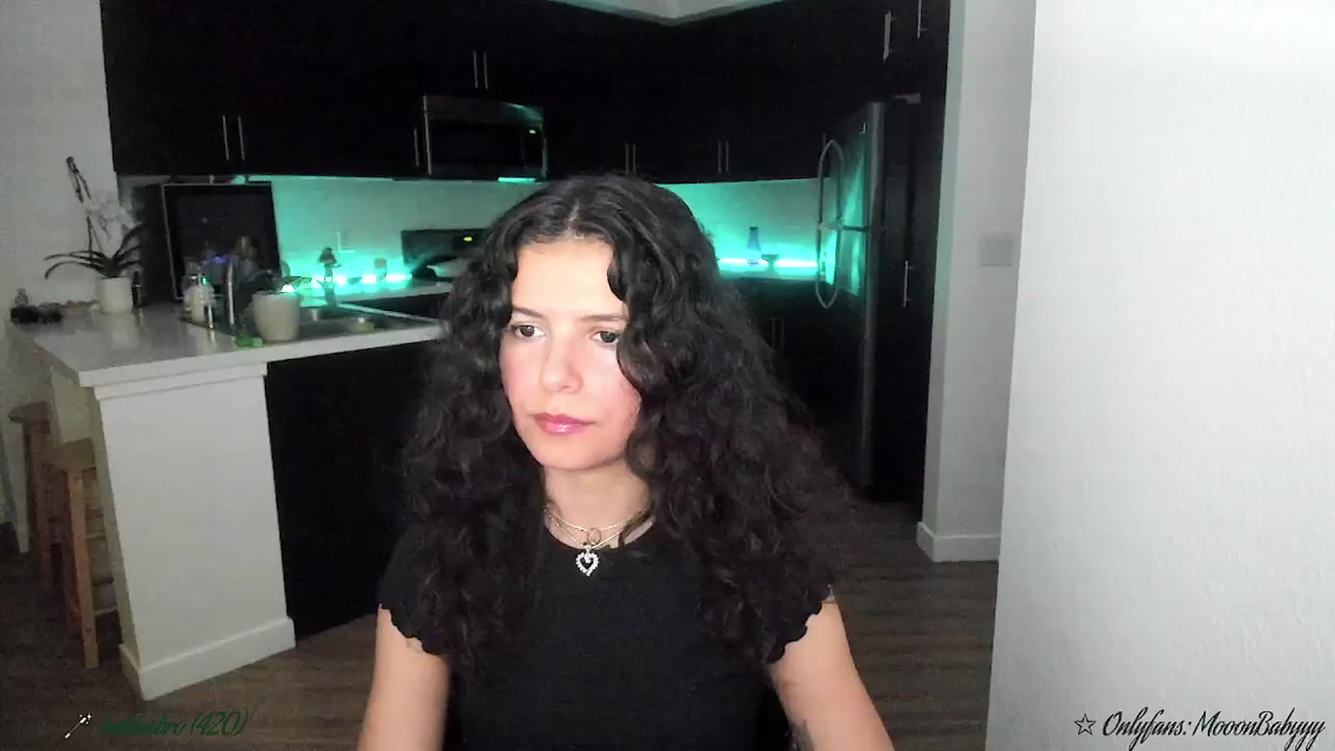 Gallery image thumbnail from litty's myfreecams stream on, 09/21/2025, 05:34 image 5 of 20