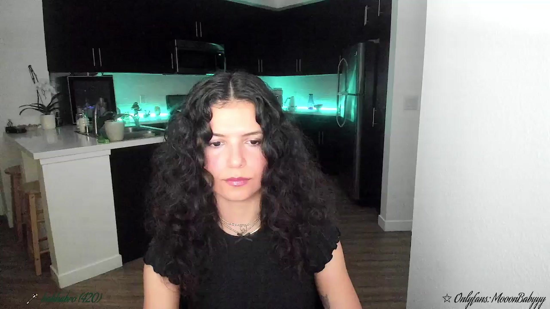 Gallery image thumbnail from litty's myfreecams stream on, 09/21/2025, 05:34 image 1 of 20
