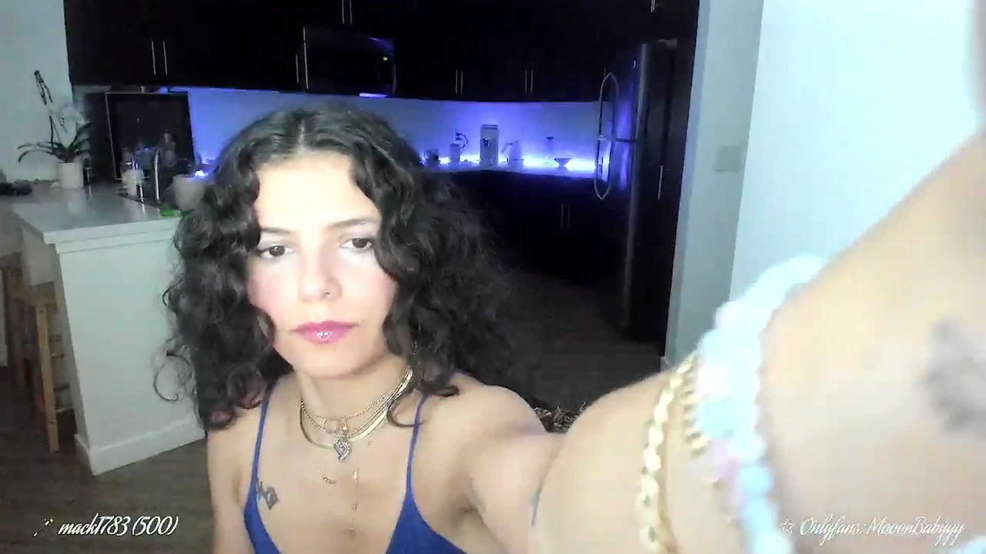 Gallery image thumbnail from litty's myfreecams stream on, 09/21/2025, 05:34 image 19 of 20