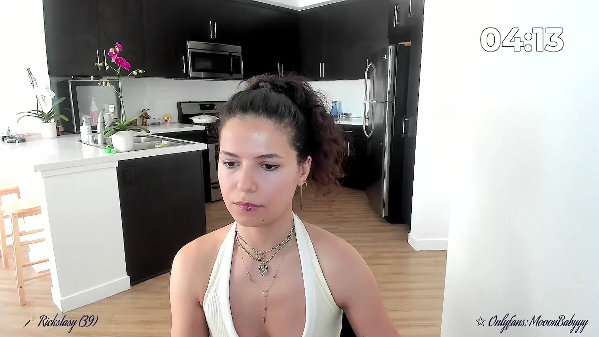 Gallery image thumbnail from litty's myfreecams stream on, 09/22/2025, 01:41 image 1 of 20