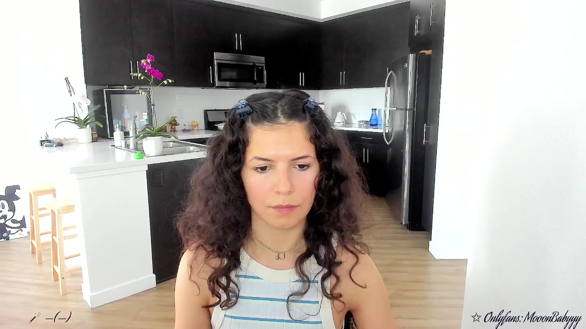 Gallery image thumbnail from litty's myfreecams stream on, 09/22/2025, 22:24 image 4 of 20