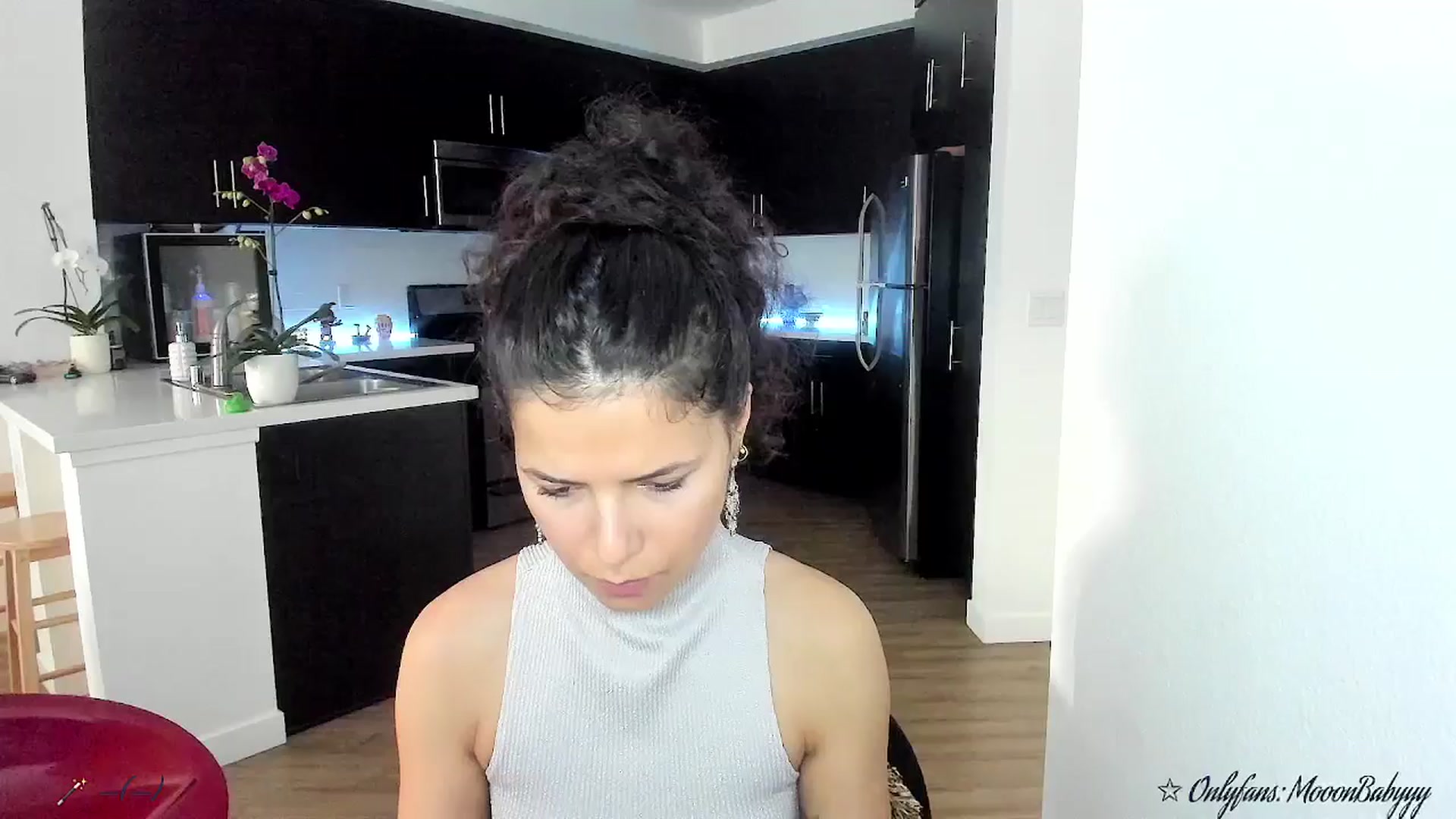 Gallery image thumbnail from litty's myfreecams stream on, 09/23/2025, 03:17 image 2 of 20