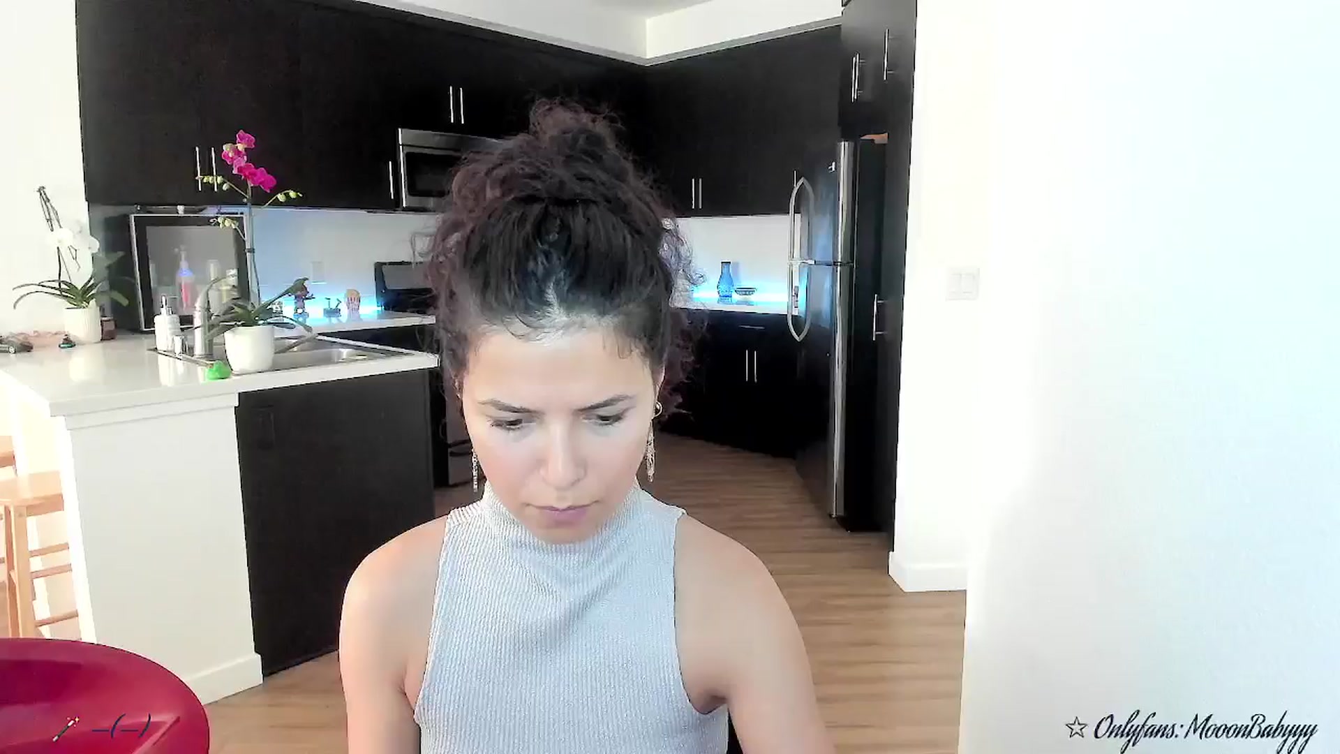 Gallery image thumbnail from litty's myfreecams stream on, 09/23/2025, 03:17 image 1 of 20