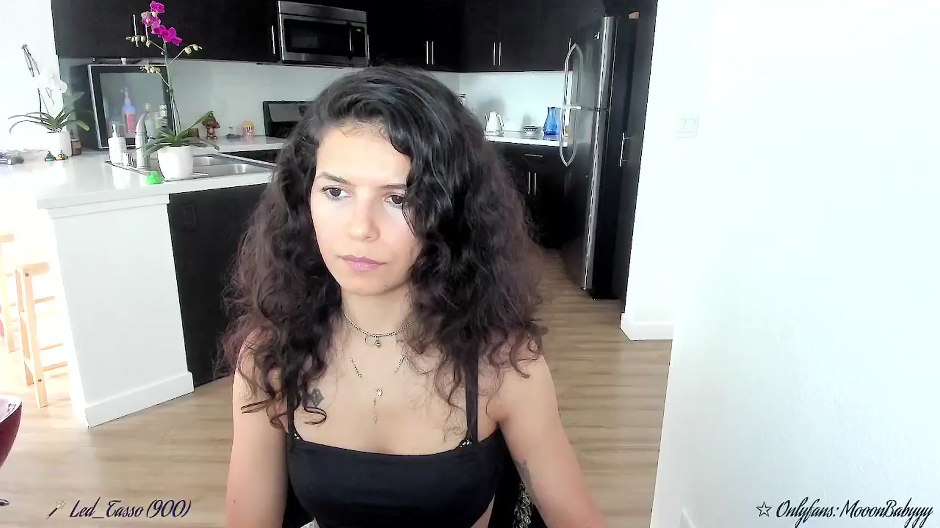 Gallery image thumbnail from litty's myfreecams stream on, 09/23/2025, 22:12 image 11 of 20