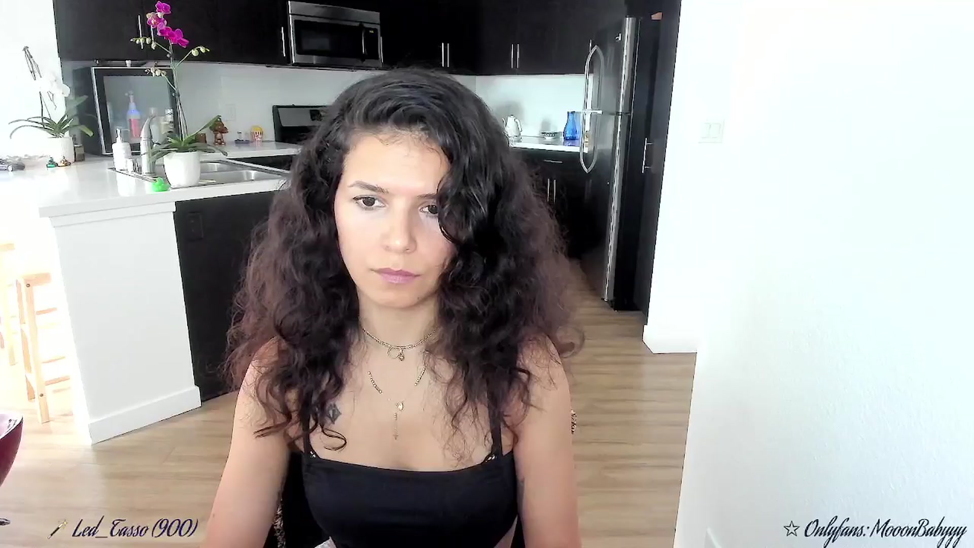 Gallery image thumbnail from litty's myfreecams stream on, 09/23/2025, 22:12 image 4 of 20