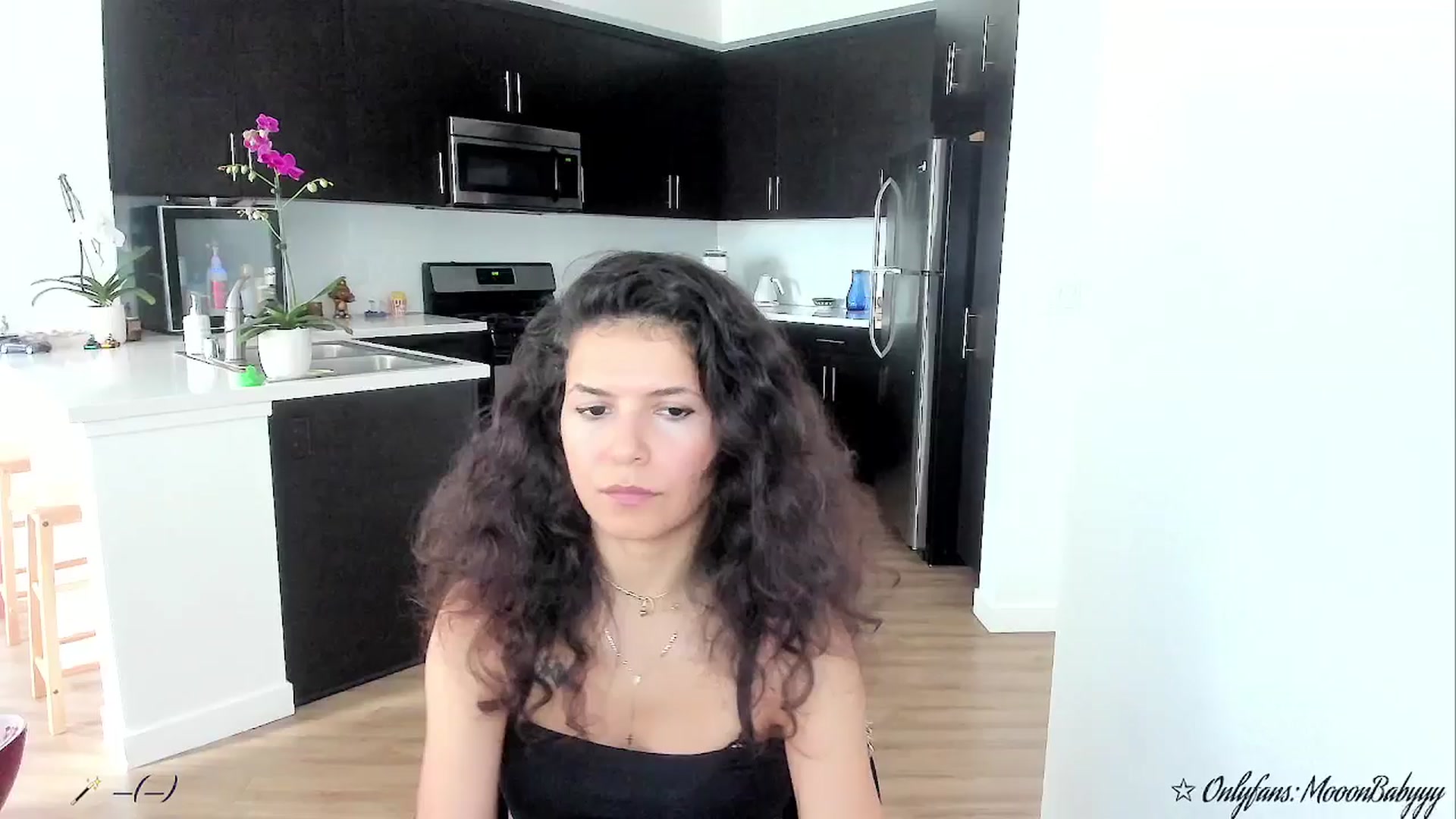 Gallery image thumbnail from litty's myfreecams stream on, 09/23/2025, 22:50 image 15 of 20