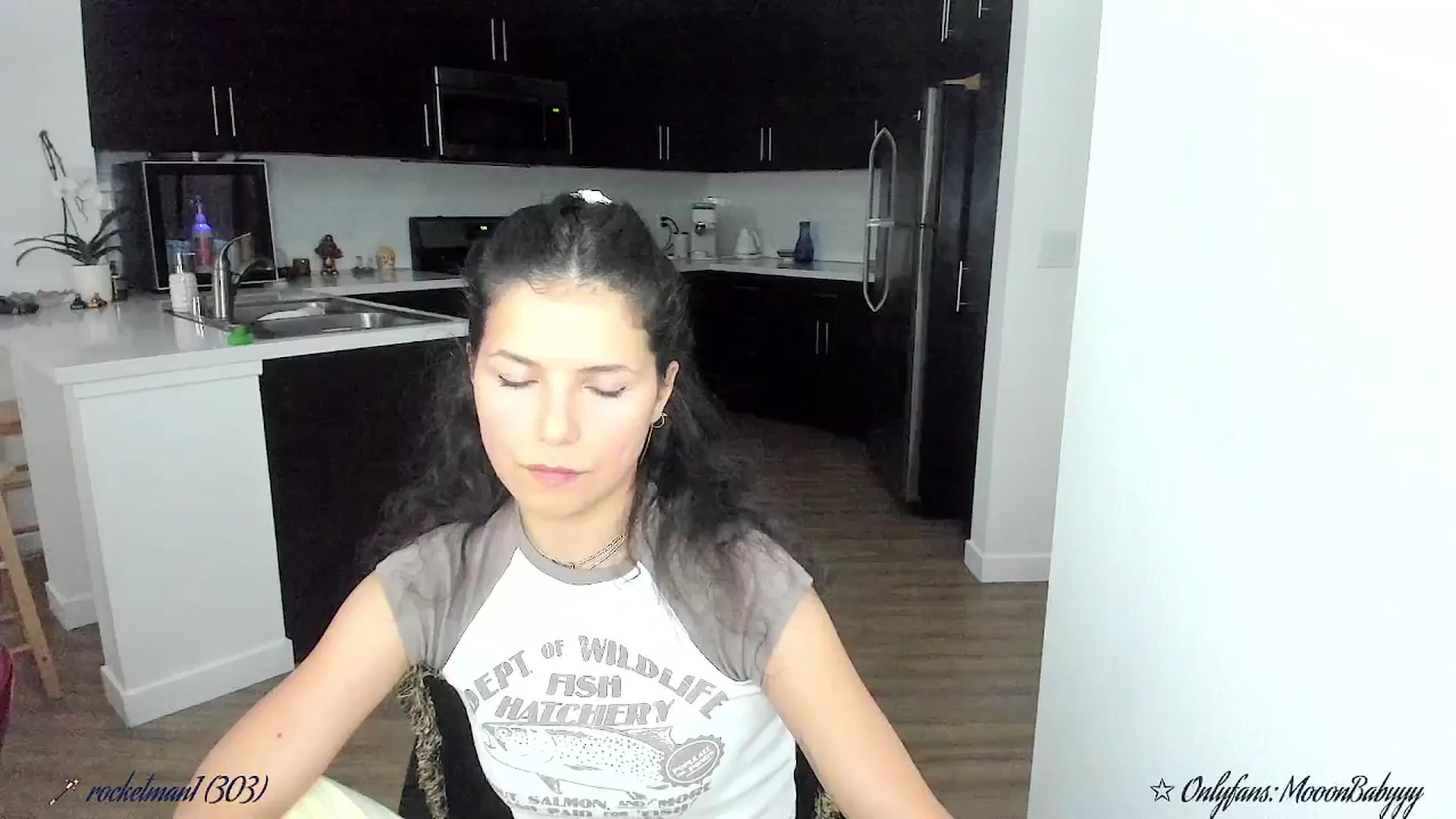 Gallery image thumbnail from litty's myfreecams stream on, 09/25/2025, 03:05 image 9 of 20
