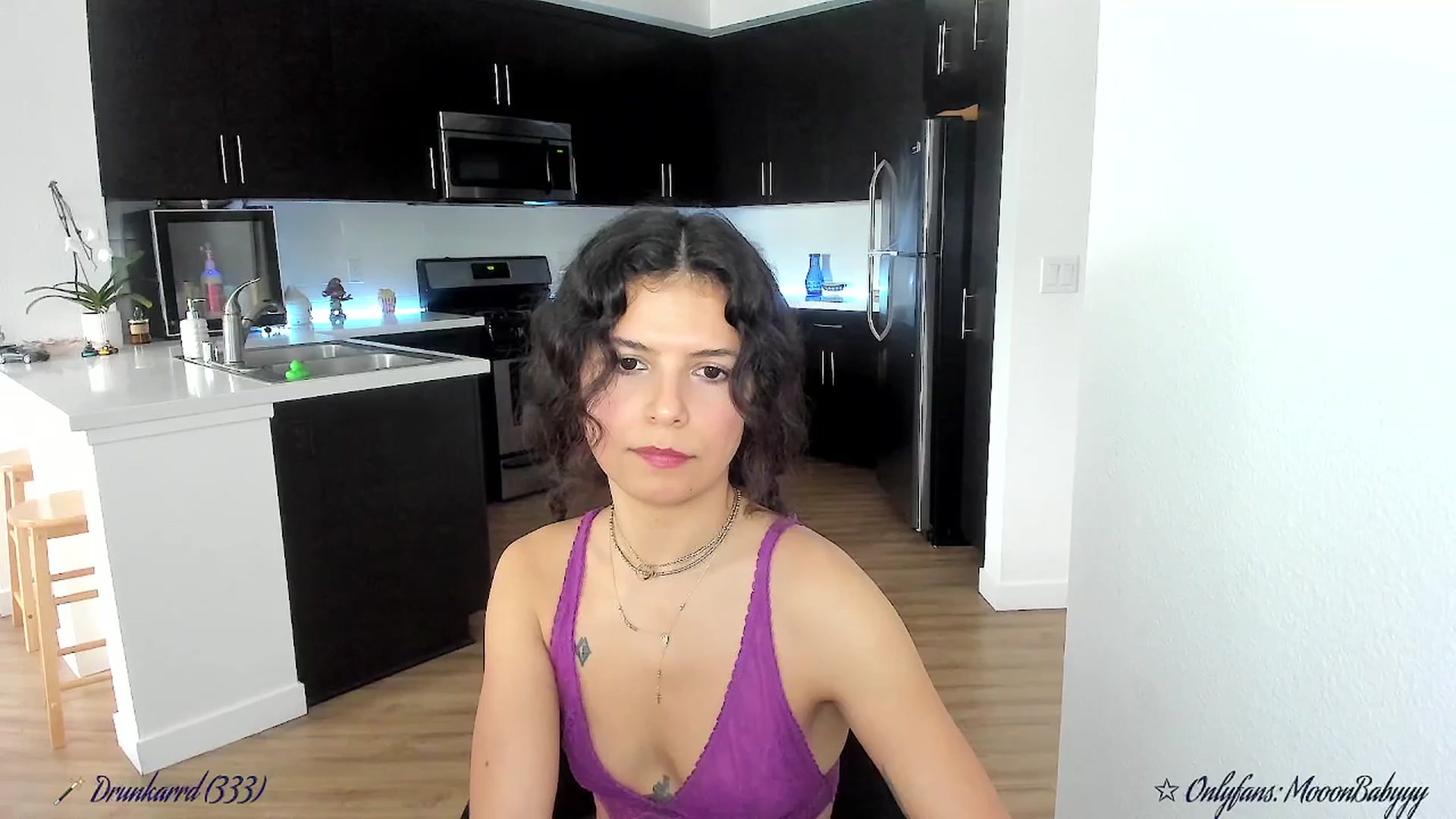 Gallery image thumbnail from litty's myfreecams stream on, 09/27/2025, 20:34 image 16 of 20