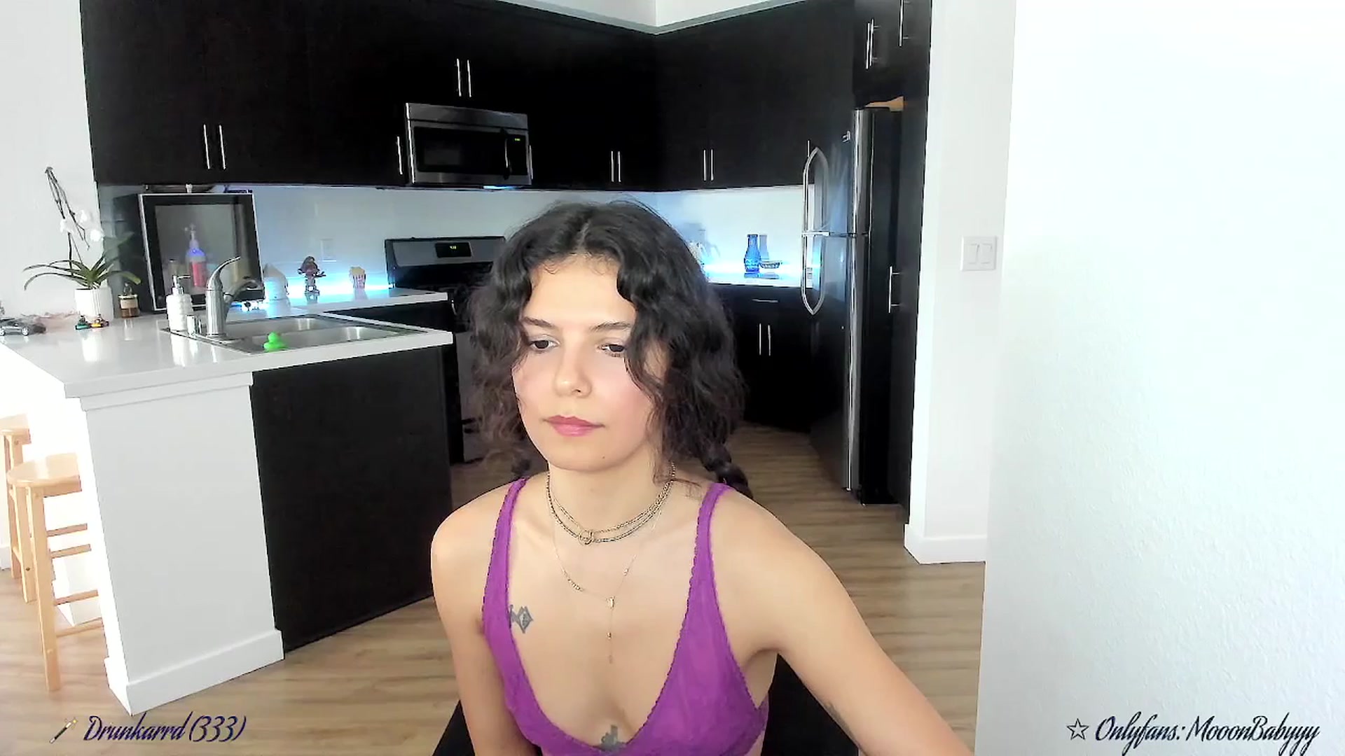 Gallery image thumbnail from litty's myfreecams stream on, 09/27/2025, 20:34 image 17 of 20