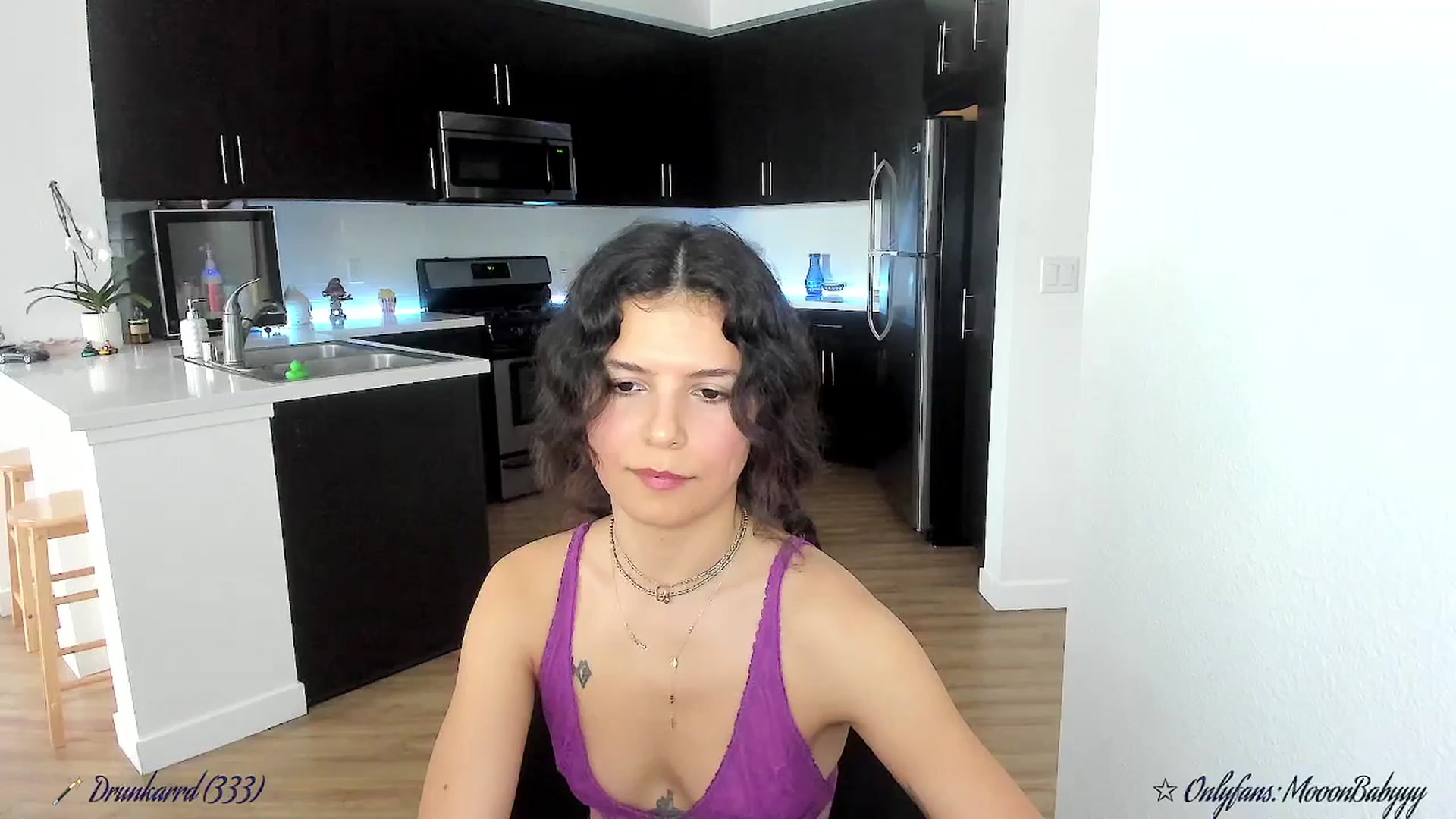 Gallery image thumbnail from litty's myfreecams stream on, 09/27/2025, 20:34 image 19 of 20