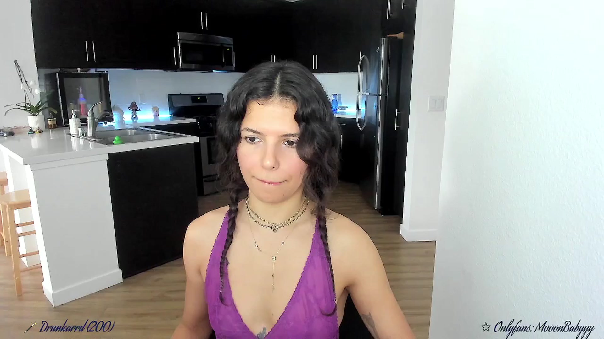 Gallery image thumbnail from litty's myfreecams stream on, 09/27/2025, 20:34 image 6 of 20