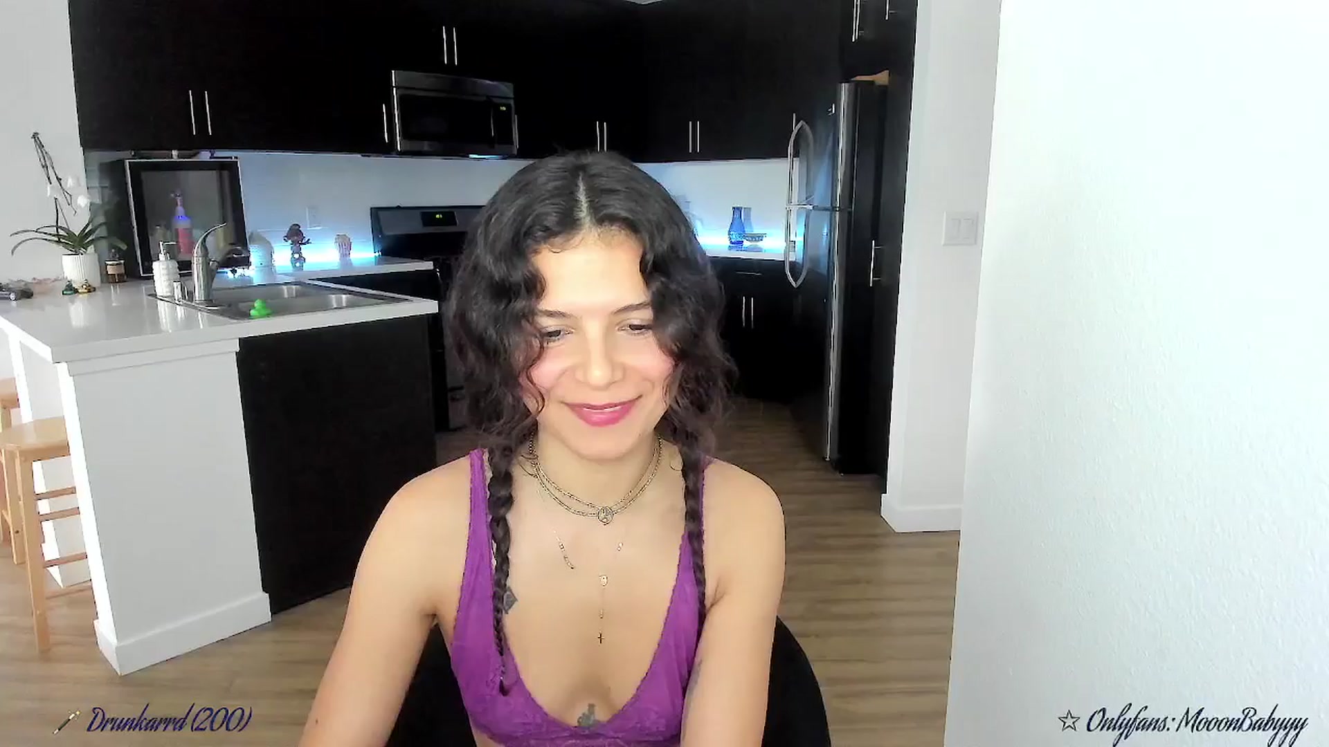 Gallery image thumbnail from litty's myfreecams stream on, 09/27/2025, 20:34 image 1 of 20