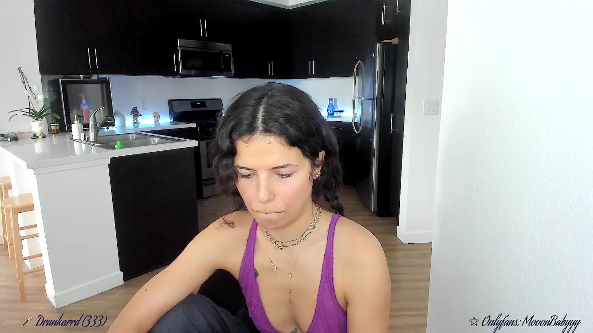 Gallery image thumbnail from litty's myfreecams stream on, 09/27/2025, 20:34 image 12 of 20