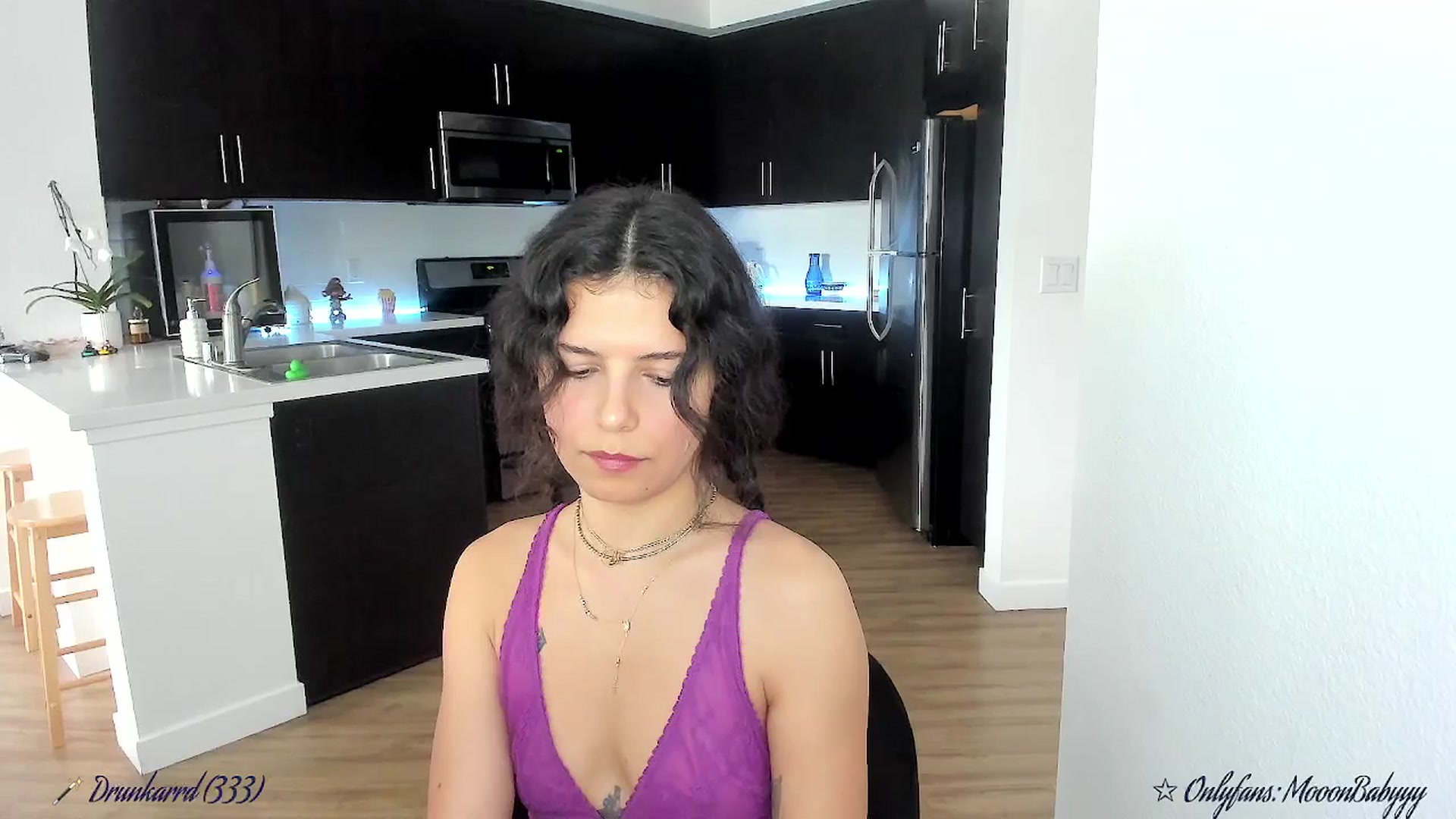 Gallery image thumbnail from litty's myfreecams stream on, 09/27/2025, 20:34 image 15 of 20