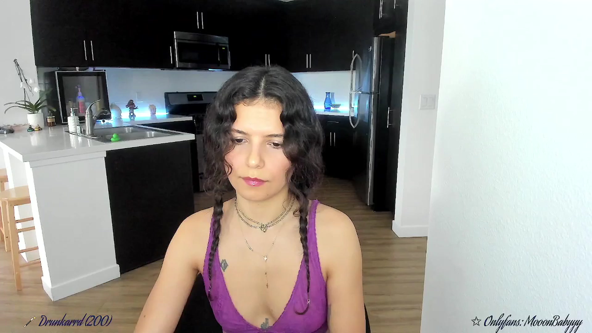 Gallery image thumbnail from litty's myfreecams stream on, 09/27/2025, 20:34 image 3 of 20