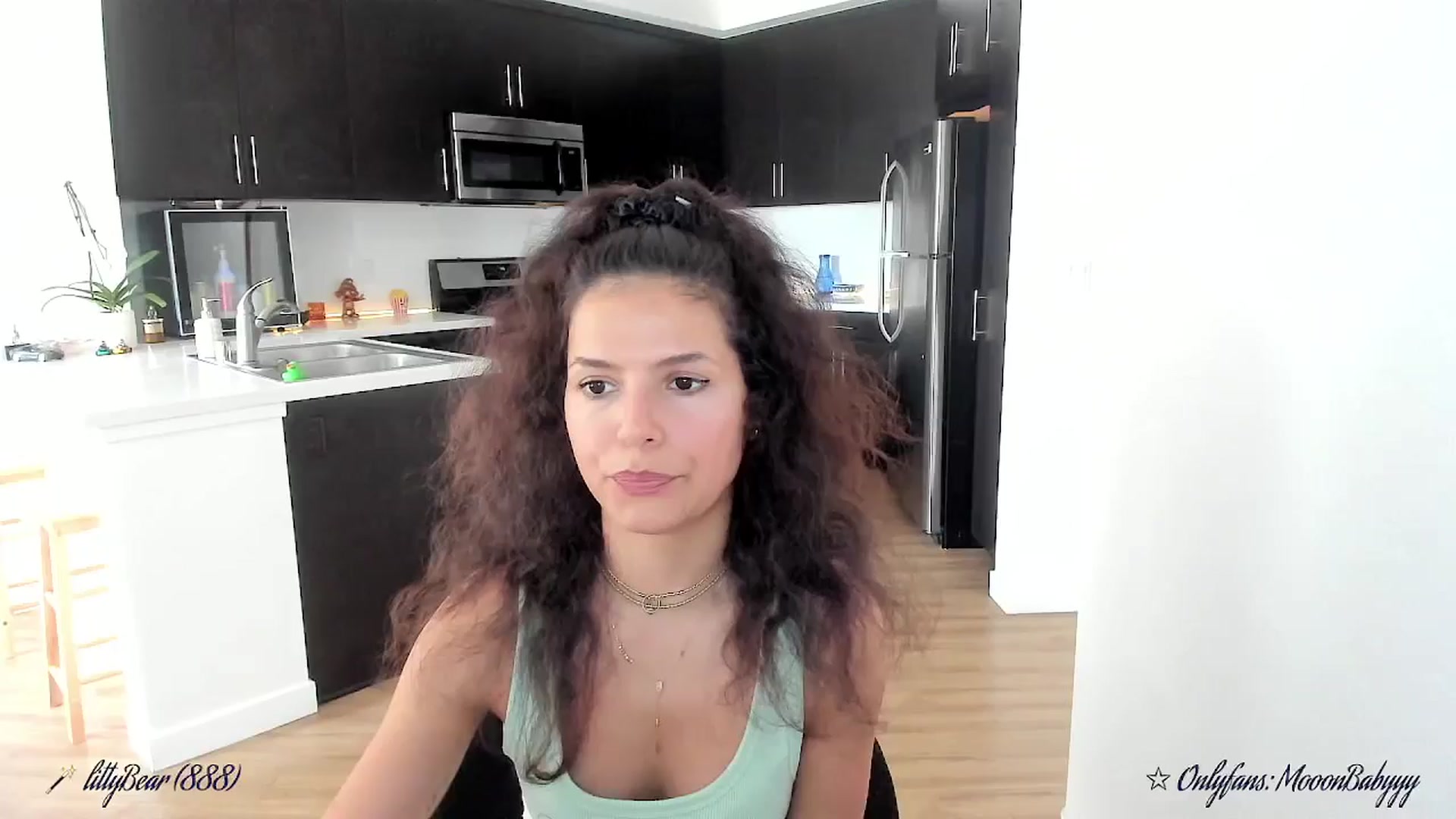 Gallery image thumbnail from litty's myfreecams stream on, 09/28/2025, 24:09 image 11 of 20