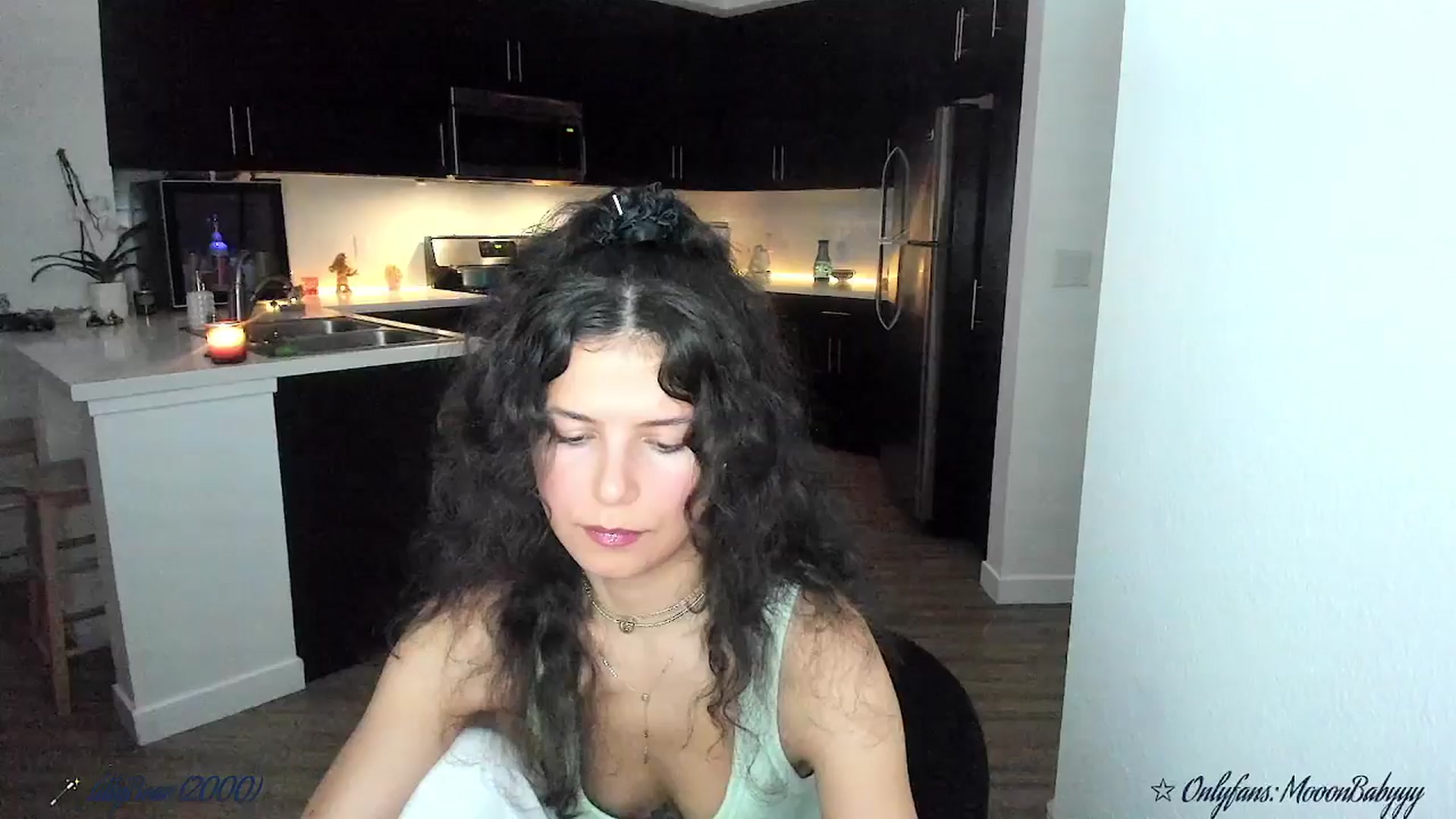 Gallery image thumbnail from litty's myfreecams stream on, 09/28/2025, 02:26 image 13 of 20