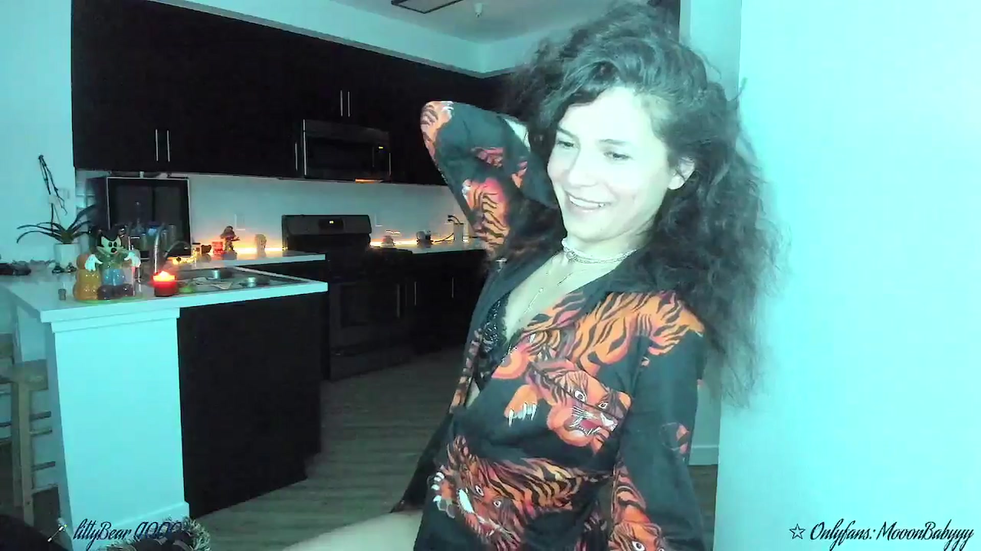 Gallery image thumbnail from litty's myfreecams stream on, 09/29/2025, 04:13 image 19 of 20