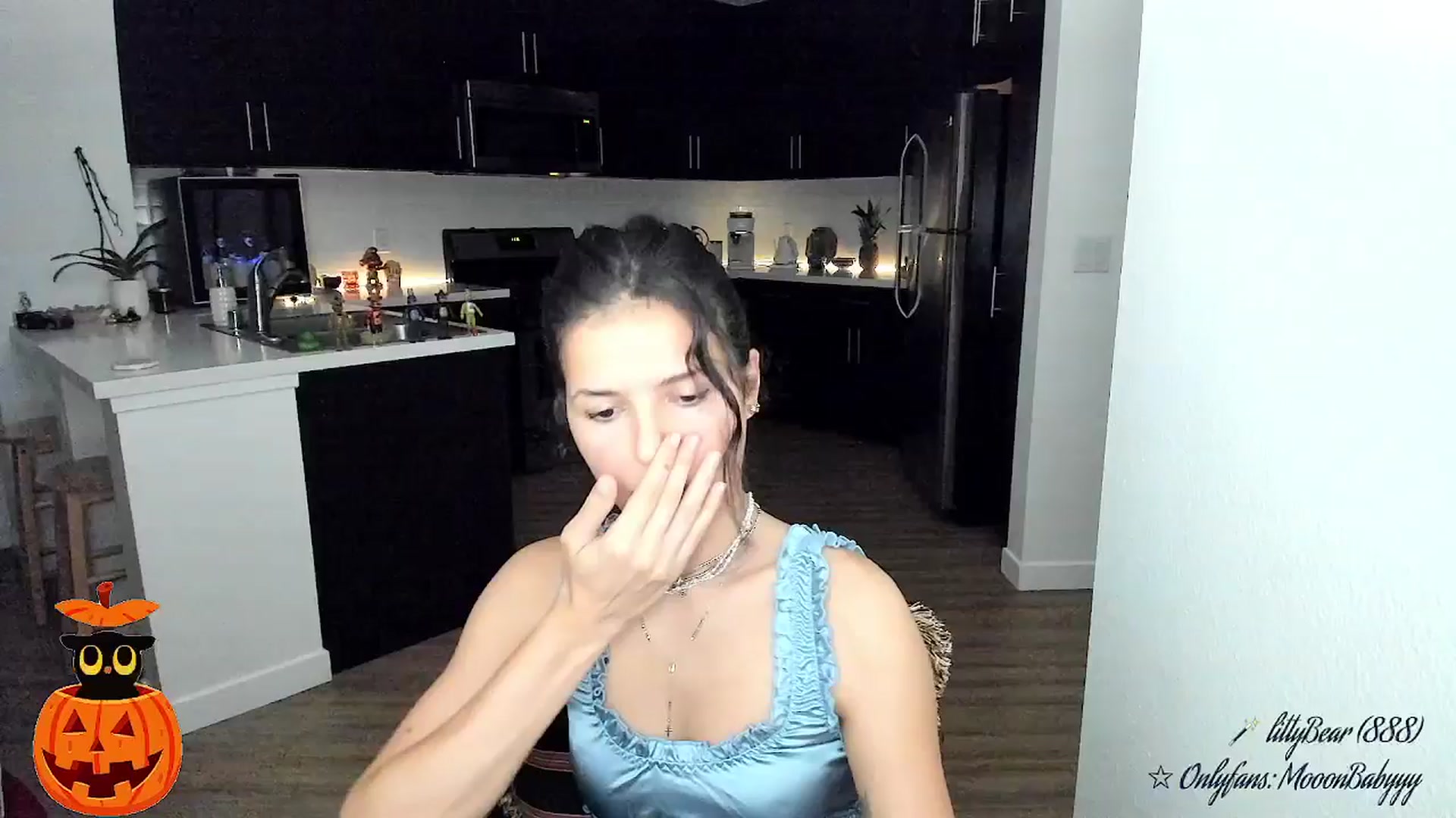 Gallery image thumbnail from litty's myfreecams stream on, 10/02/2025, 03:28 image 7 of 20