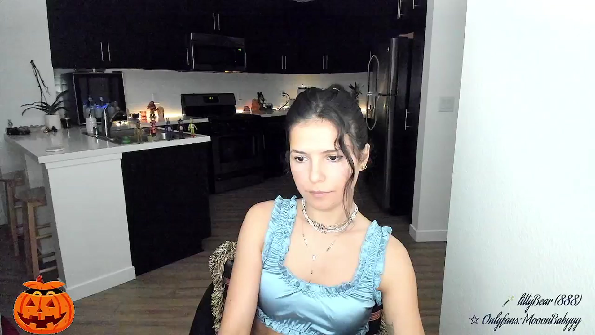 Gallery image thumbnail from litty's myfreecams stream on, 10/02/2025, 03:28 image 12 of 20