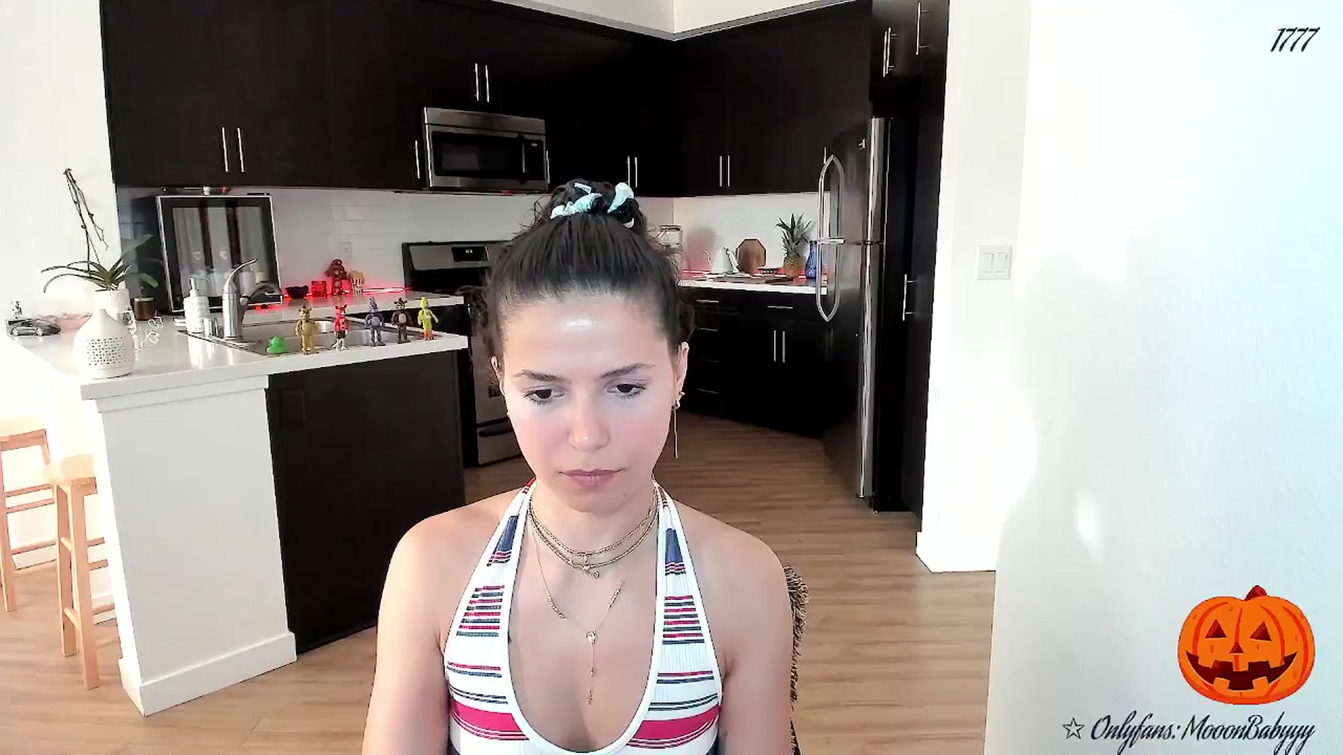 Gallery image thumbnail from litty's myfreecams stream on, 10/03/2025, 02:24 image 4 of 20