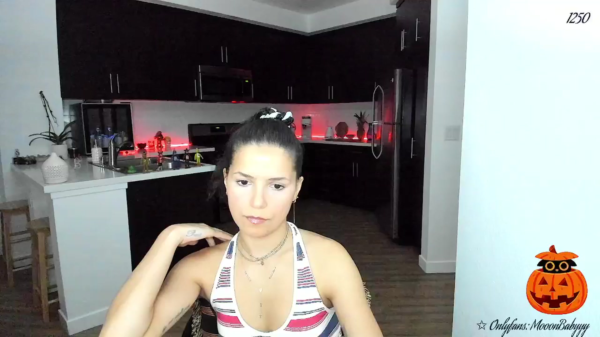 Gallery image thumbnail from litty's myfreecams stream on, 10/03/2025, 02:24 image 14 of 20