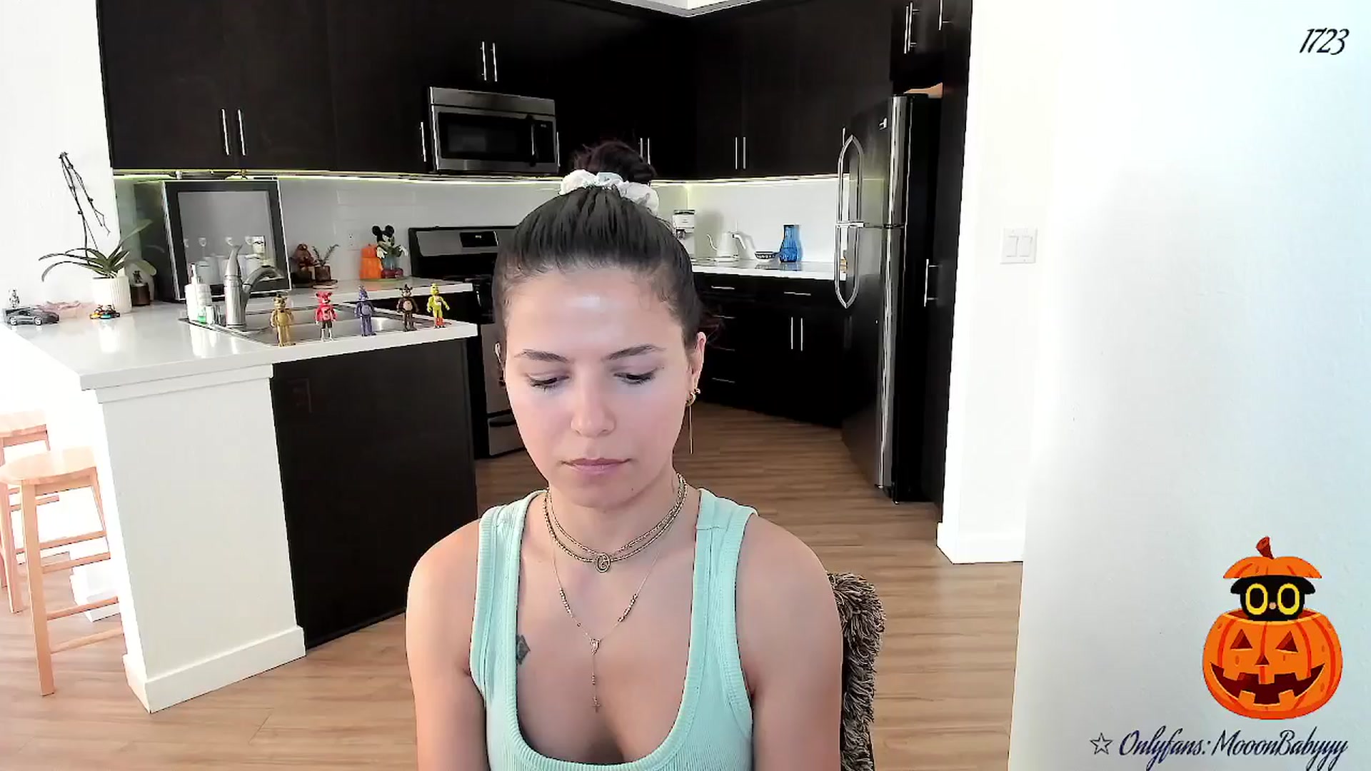 Gallery image thumbnail from litty's myfreecams stream on, 10/04/2025, 04:38 image 6 of 20