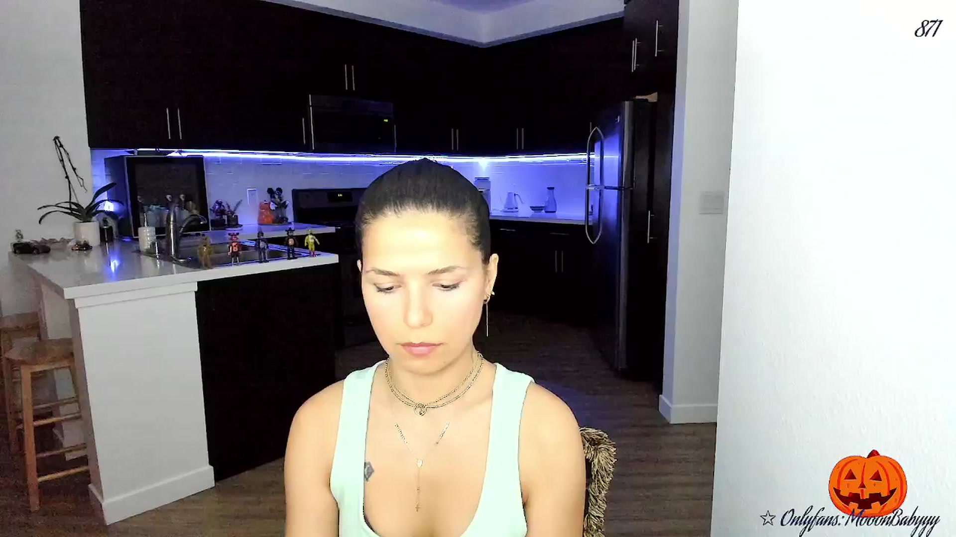Gallery image thumbnail from litty's myfreecams stream on, 10/04/2025, 04:38 image 19 of 20