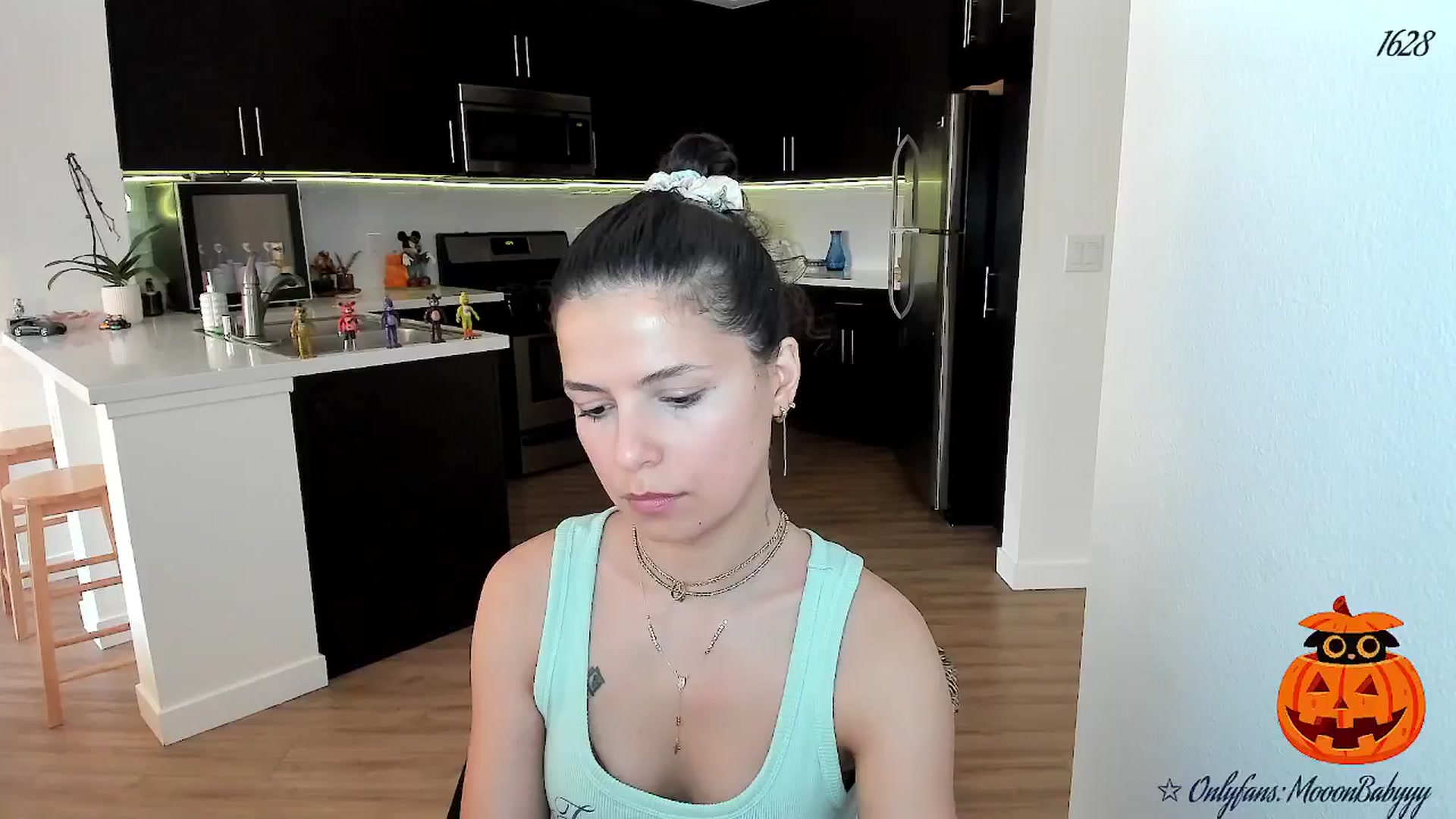 Gallery image thumbnail from litty's myfreecams stream on, 10/04/2025, 04:38 image 8 of 20
