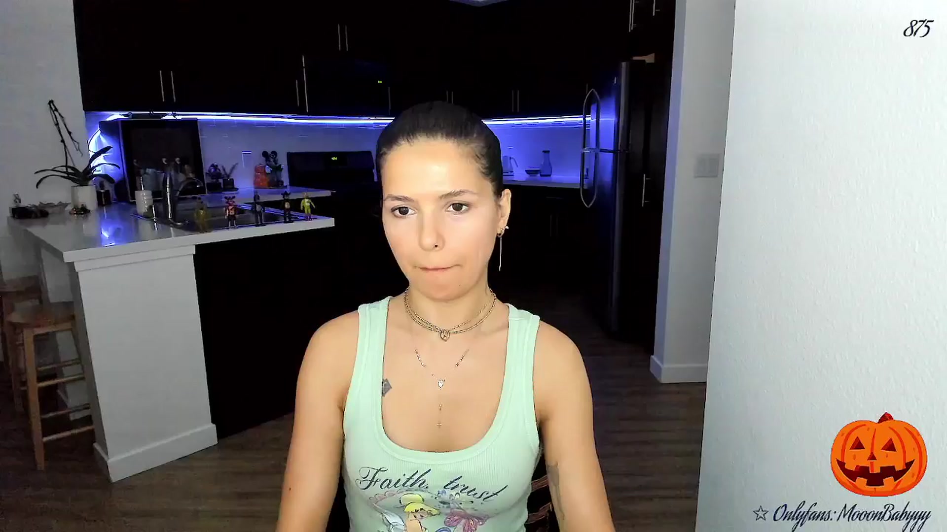 Gallery image thumbnail from litty's myfreecams stream on, 10/04/2025, 04:58 image 14 of 20