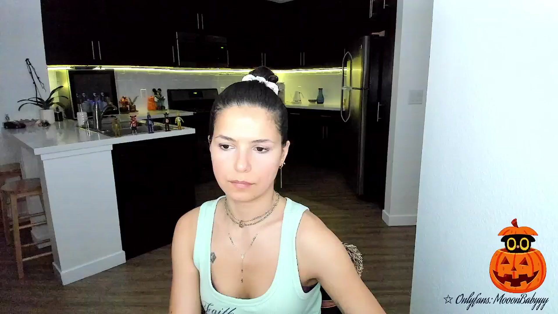 Gallery image thumbnail from litty's myfreecams stream on, 10/04/2025, 04:58 image 7 of 20
