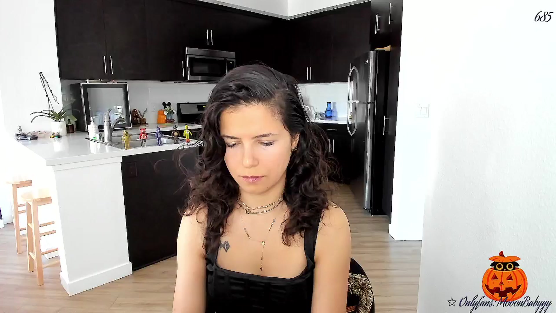 Gallery image thumbnail from litty's myfreecams stream on, 10/04/2025, 20:59 image 5 of 20